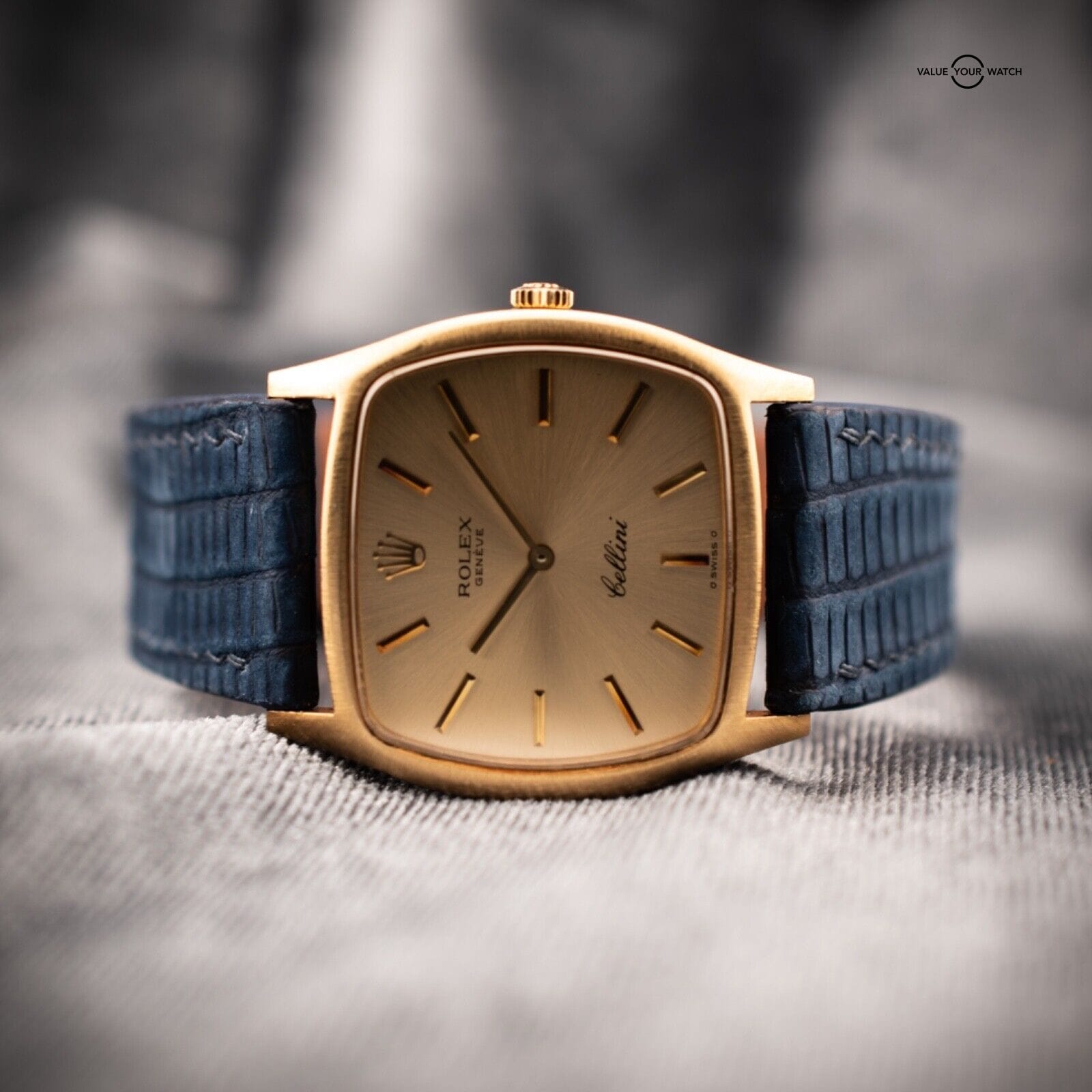 1979 Rolex Cellini, Ref. 3805 Champagne Dial 18K Yellow Gold Mens Watch with B&P - Image 6