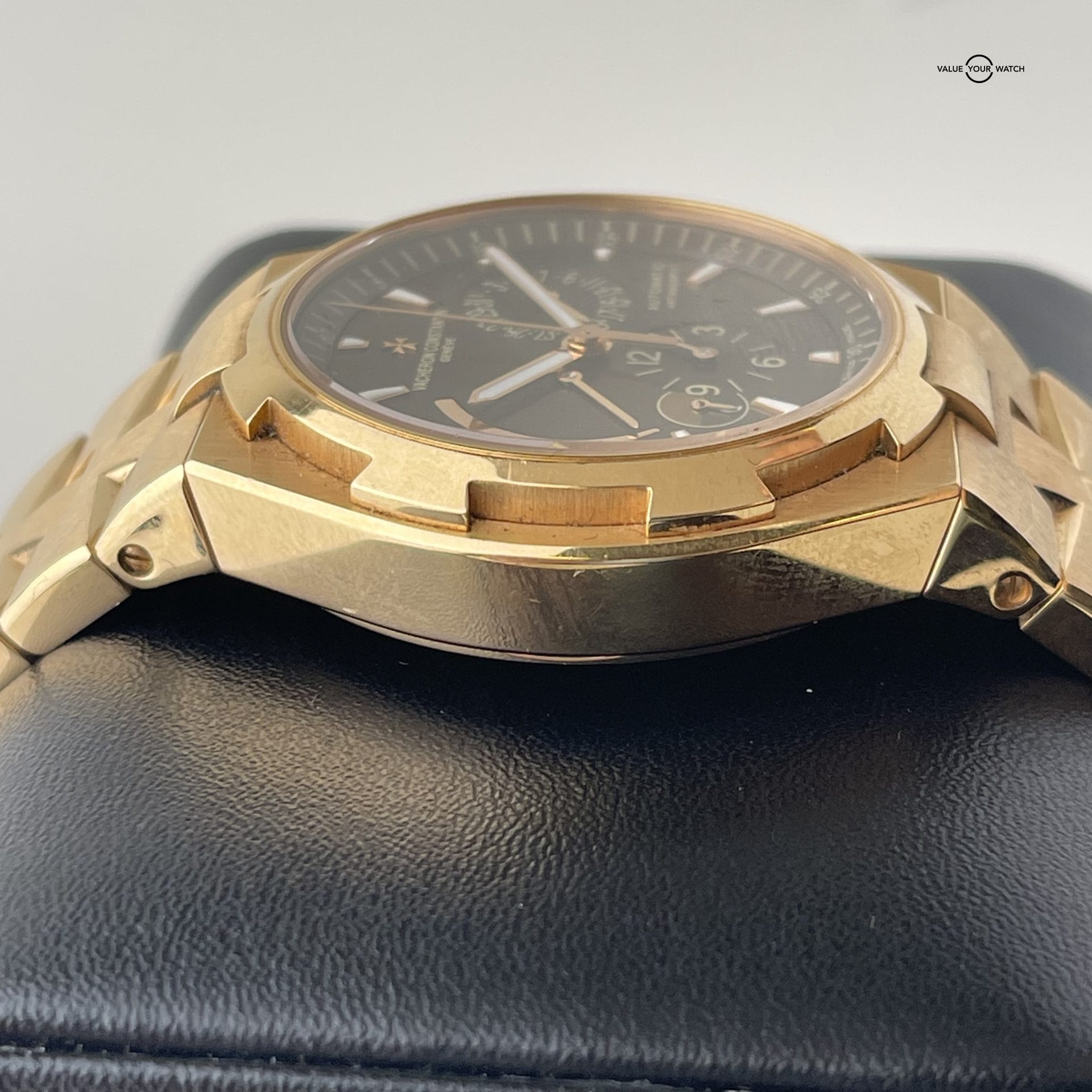 Vacheron Constantin Overseas Dual Time - Image 4