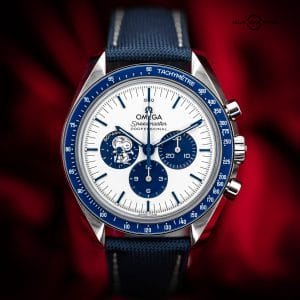 Omega Speedmaster Professional Moonwatch Silver Snoopy Award 42mm Complete Set BNIB 310.32.42.50.02.001