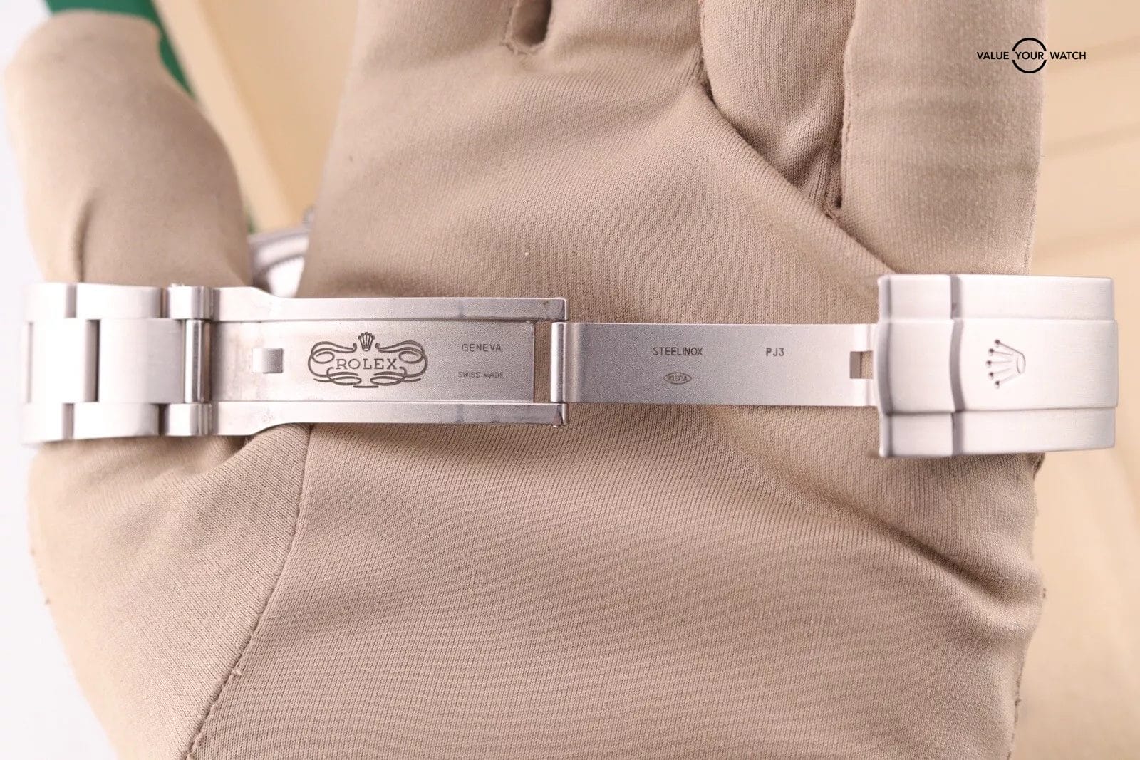 Rolex Oyster Perpetual 36 116034 18k WG Fluted Bezel x Rare Concentric Blue Dial - Image 3