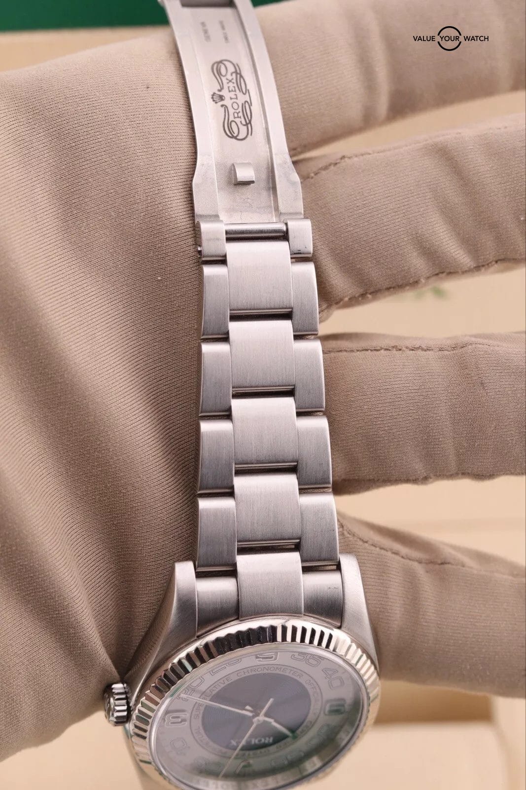 Rolex Oyster Perpetual 36 116034 18k WG Fluted Bezel x Rare Concentric Blue Dial - Image 9