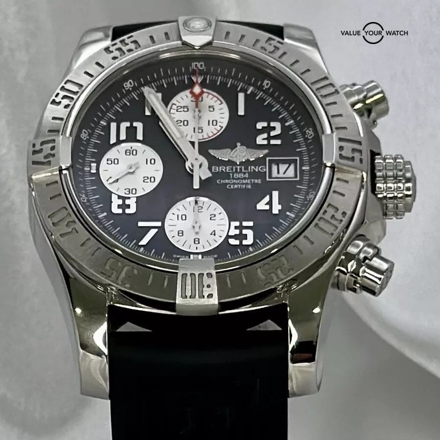 Breitling Avenger II 43MM Tungsten Gray Dial Rubber Strap (A1338111/F564) - Image 2