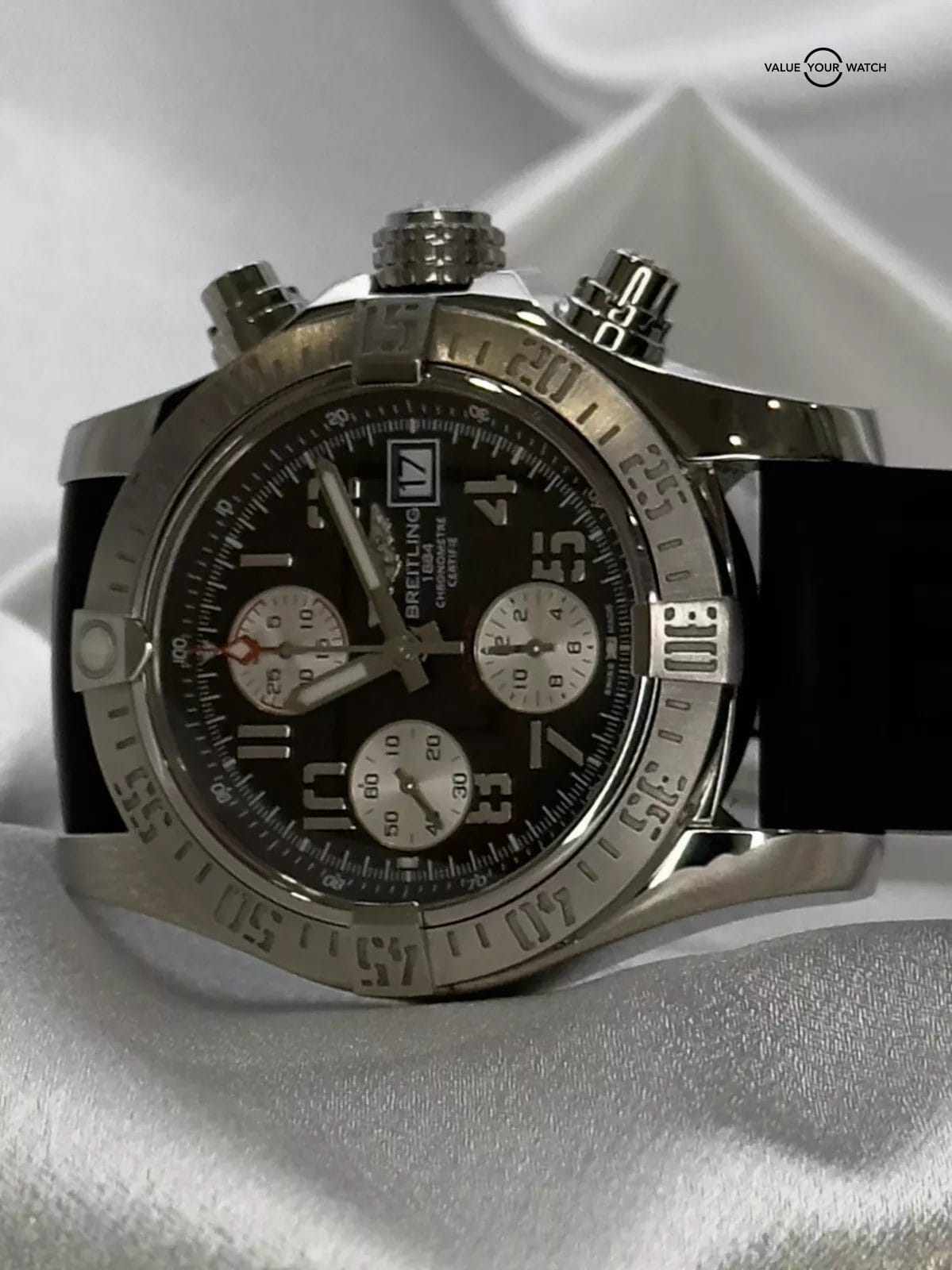 Breitling Avenger II 43MM Tungsten Gray Dial Rubber Strap (A1338111/F564) - Image 5