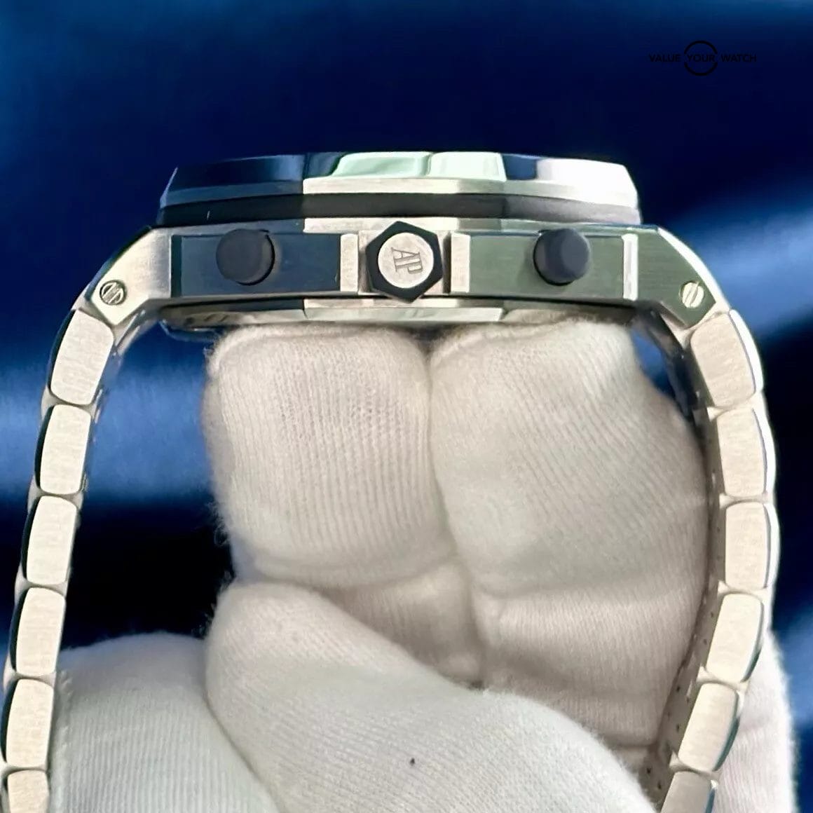 Audemars Piguet Royal Oak Offshore 'BEAST' Blue/Grey Ref. 26237ST.OO.1000ST.01 - Image 5