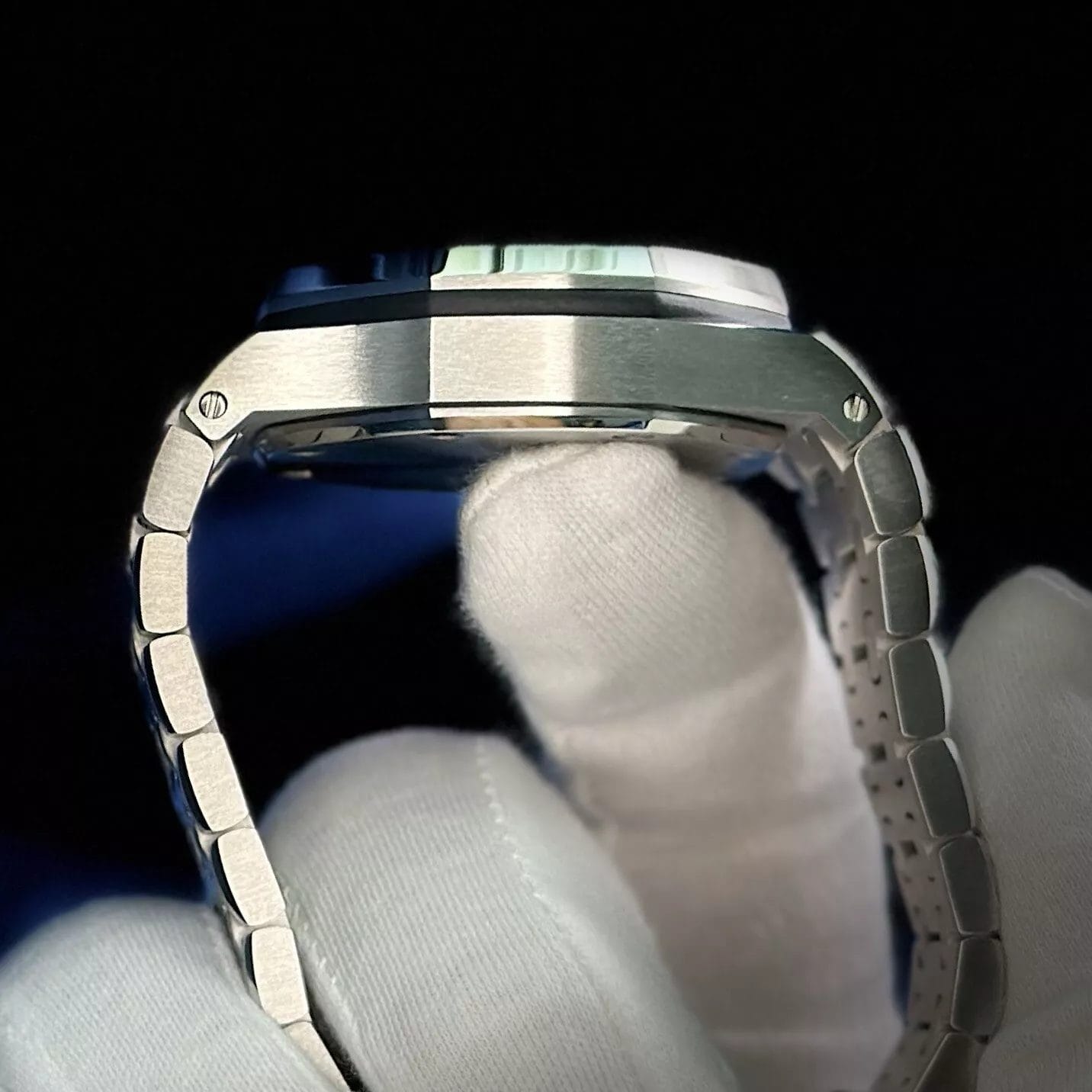 Audemars Piguet Royal Oak Offshore 'BEAST' Blue/Grey Ref. 26237ST.OO.1000ST.01 - Image 6