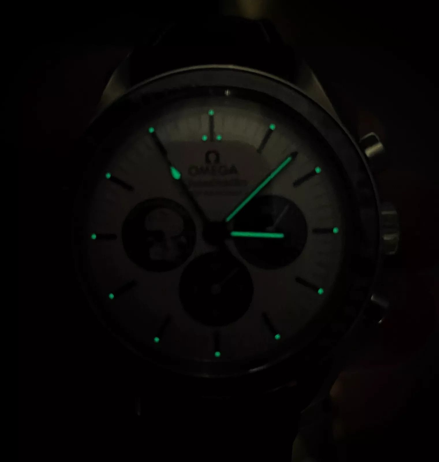 2023 Omega Speedmaster “SNOOPY” 50th Anniversary 310.32.42.50.02.001 BOXES/CARDS - Image 2