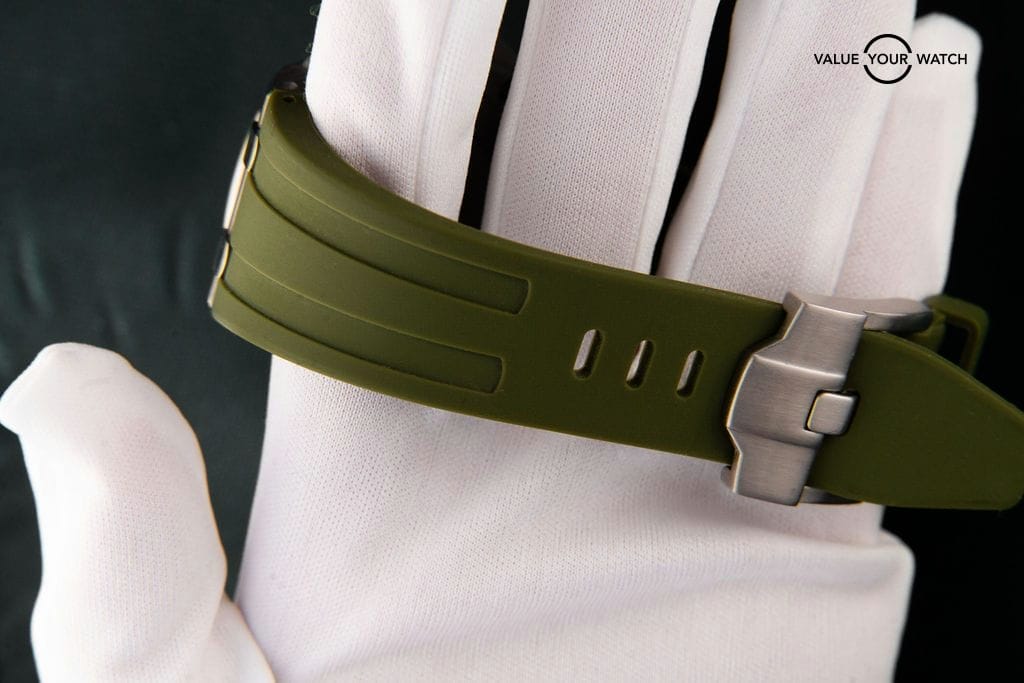 Audemars Piguet Royal Oak Offshore Diver 15703ST Black 42mm Horus Strap Bundle Reference Number – 15703ST.OO.A002CA.01 - Image 9