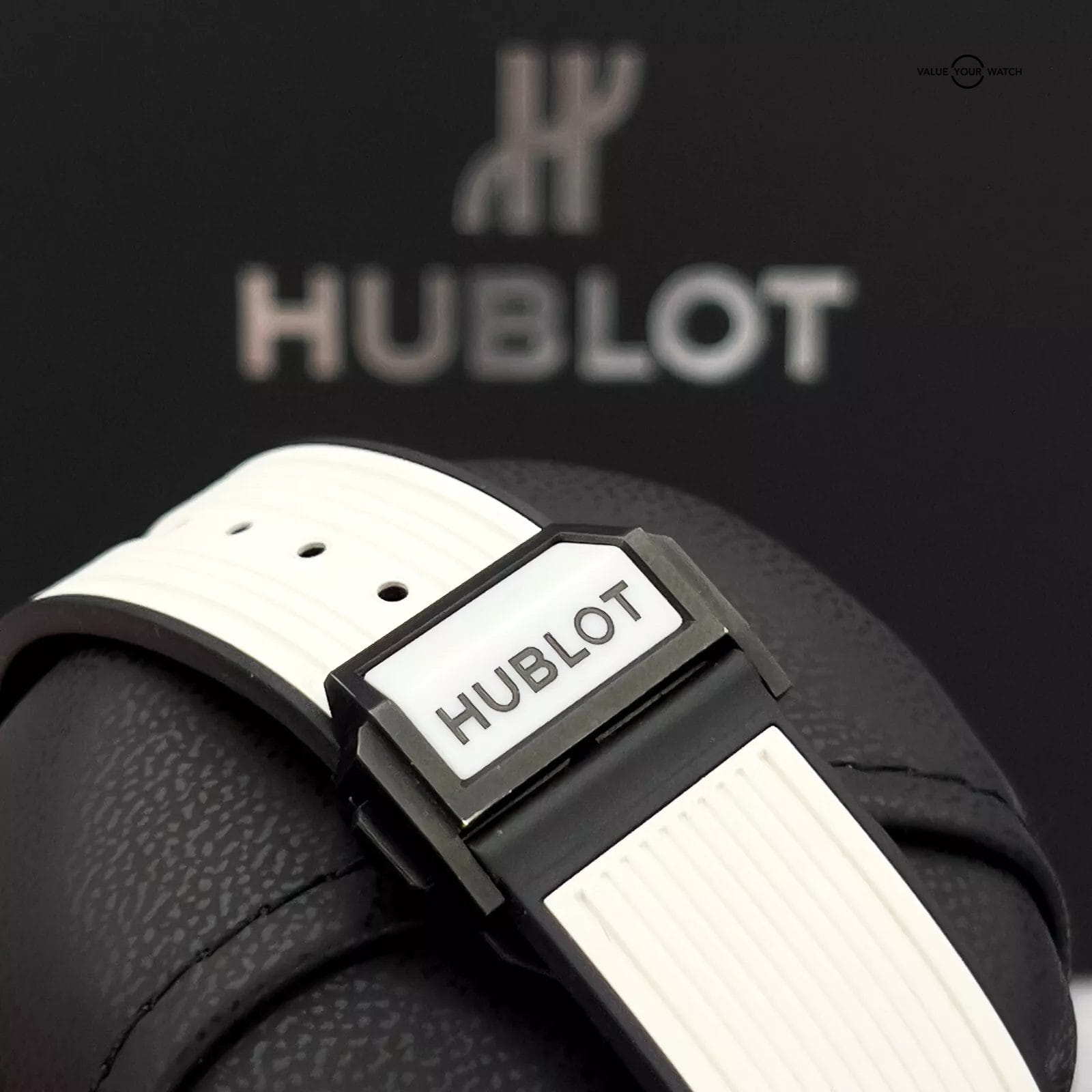 Hublot Big Bang Unico White Ceramic Red Accent 45mm Excellent 411.HX.1170.RX B&P - Image 5