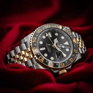 Rolex GMT-Master II Oyster 40mm Two Tone BNIB 2024 Box &amp; Papers 126713GRNR