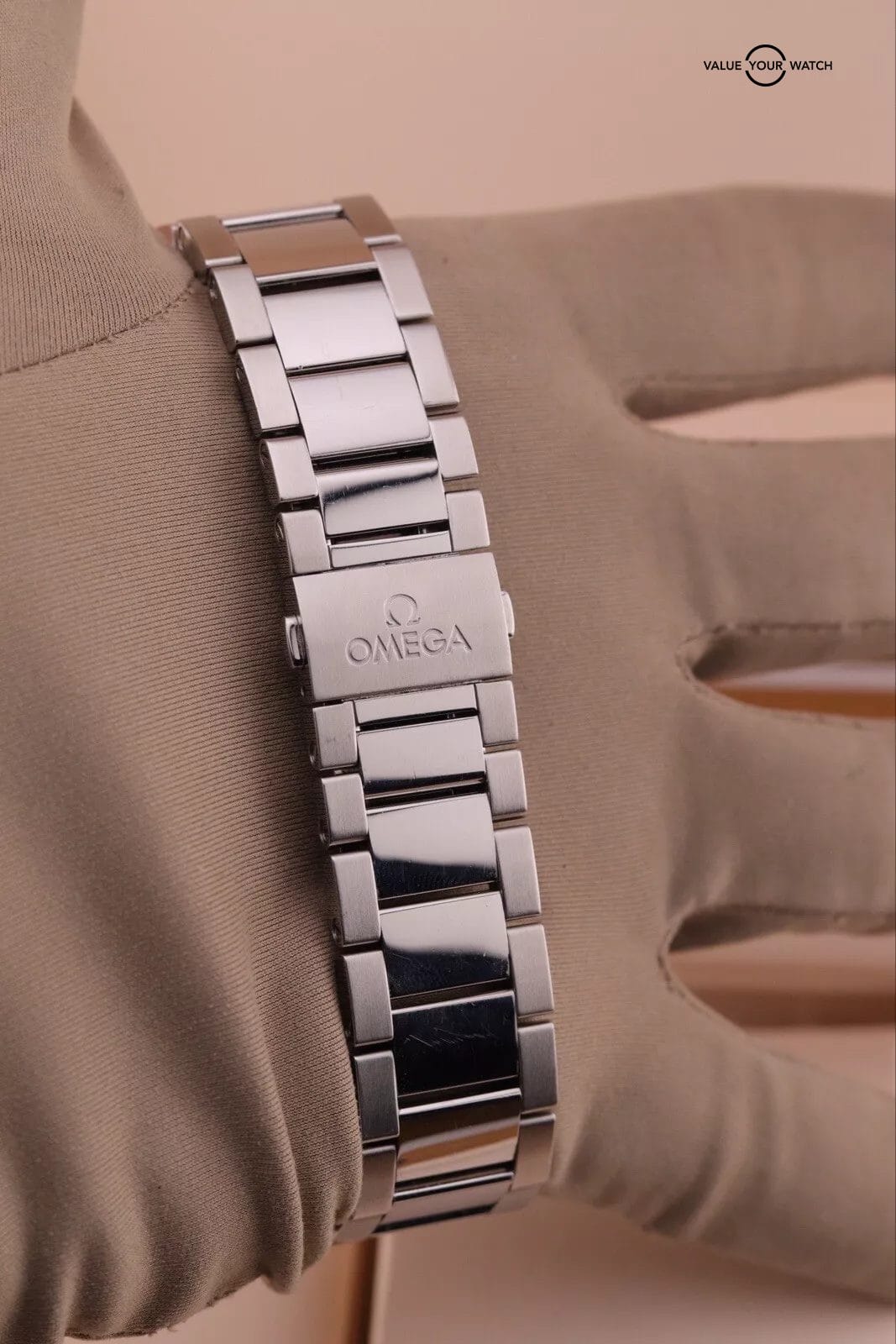 Omega Seamaster Aqua Terra Silver Dial Men's watch 41mm 220.10.41.21.02.001 - Image 7