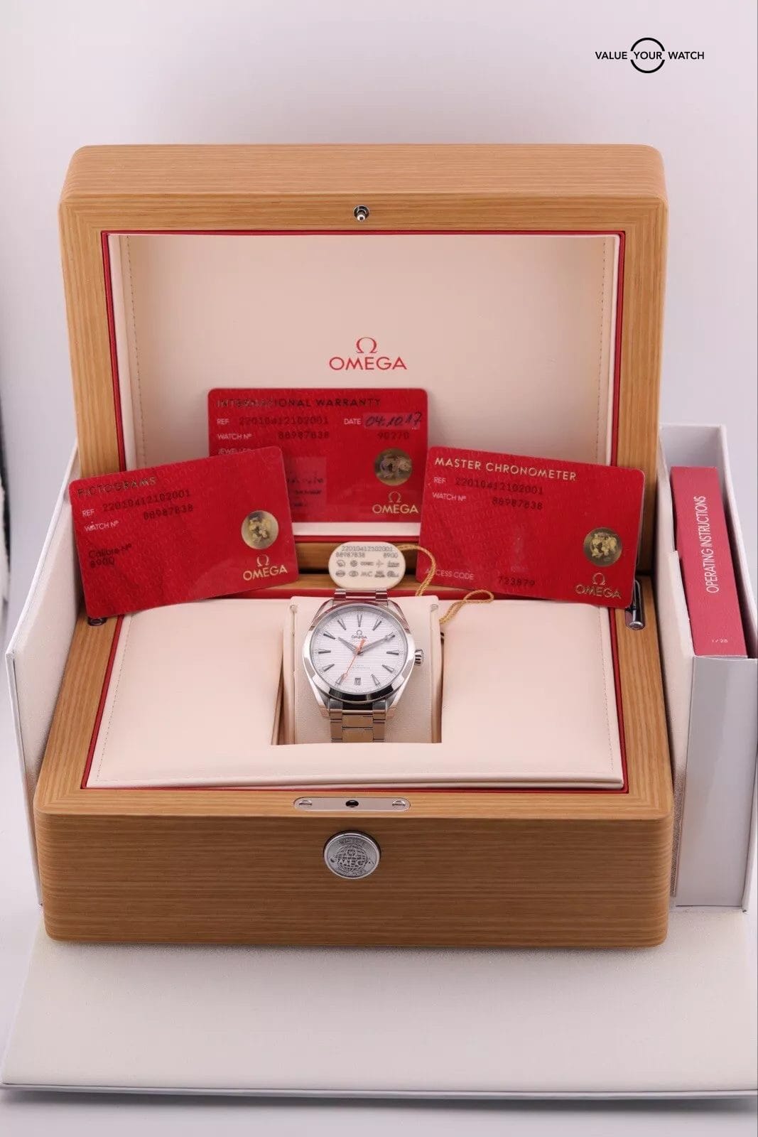 Omega Seamaster Aqua Terra Silver Dial Men's watch 41mm 220.10.41.21.02.001 - Image 10