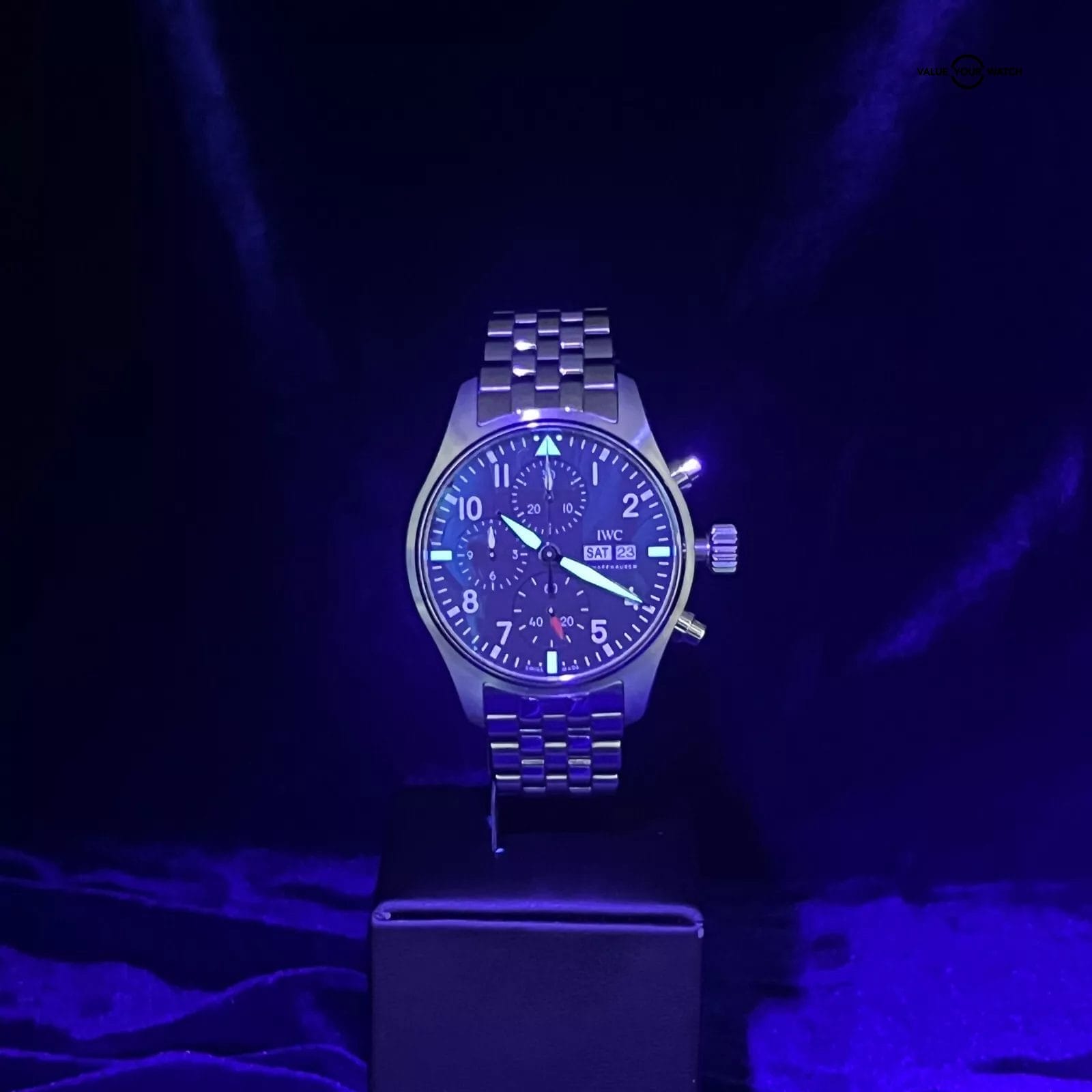 IWC Pilot's Chronograph 41mm Black Dial Men's Watch - IW388113 (2023 Full Set) - Image 4