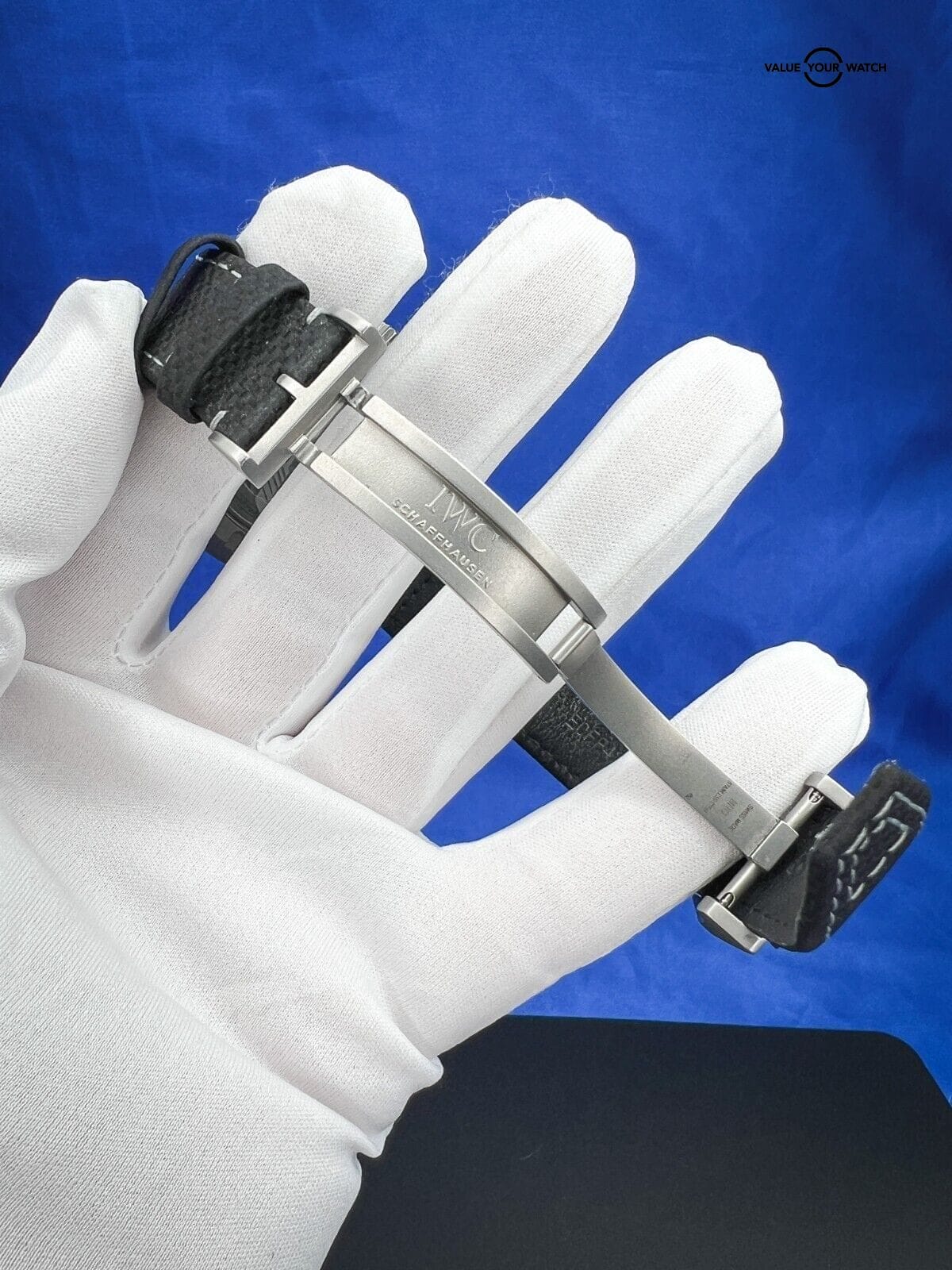 IWC Pilots AMG Titanium Automatic 43 mm Carbon Fiber Black Watch IW377903 - Image 11