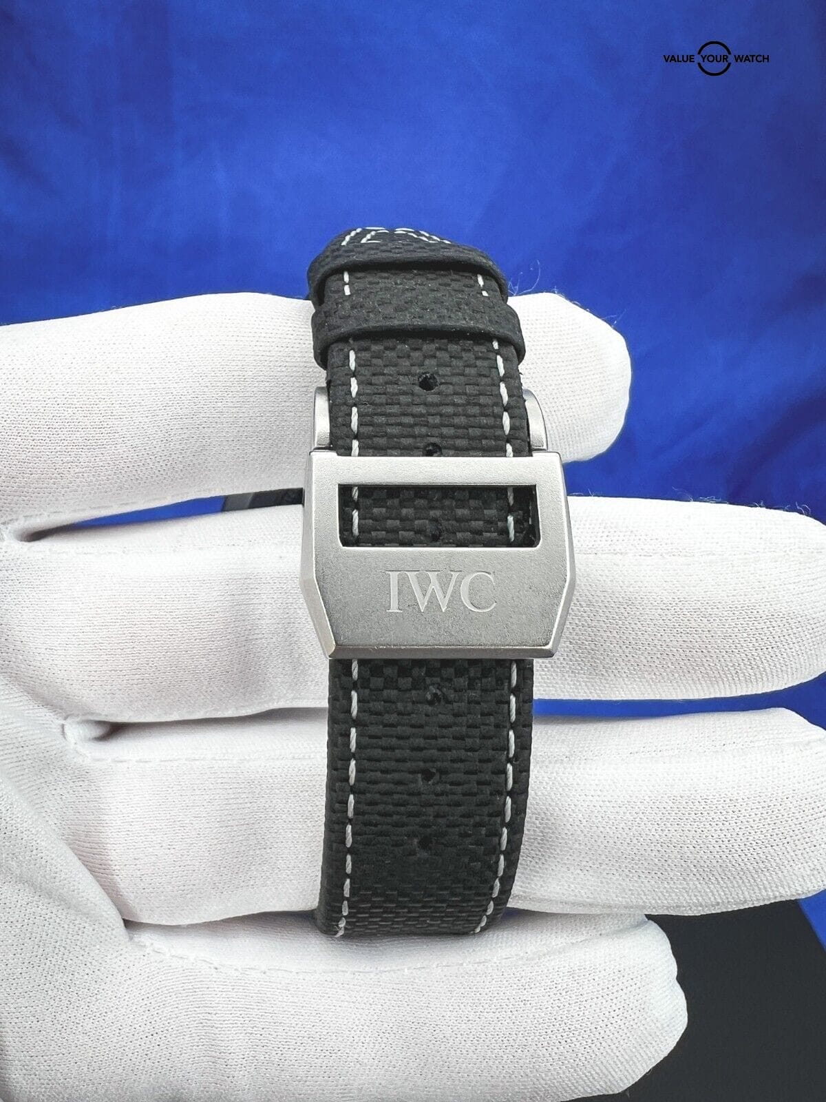 IWC Pilots AMG Titanium Automatic 43 mm Carbon Fiber Black Watch IW377903 - Image 13