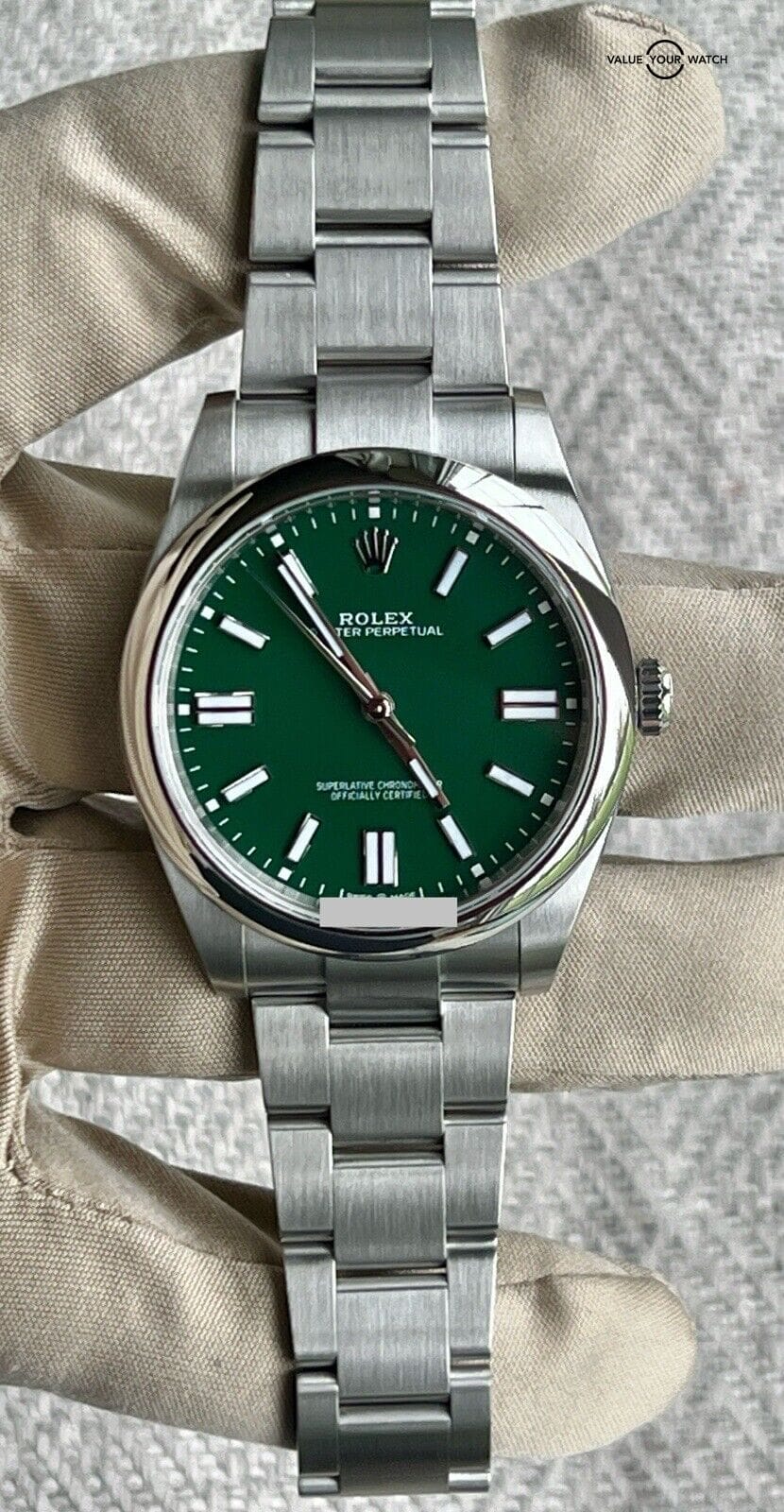 2024 Unworn Rolex Oyster Perpetual 124300 Green Dial Box And Papers - Image 7