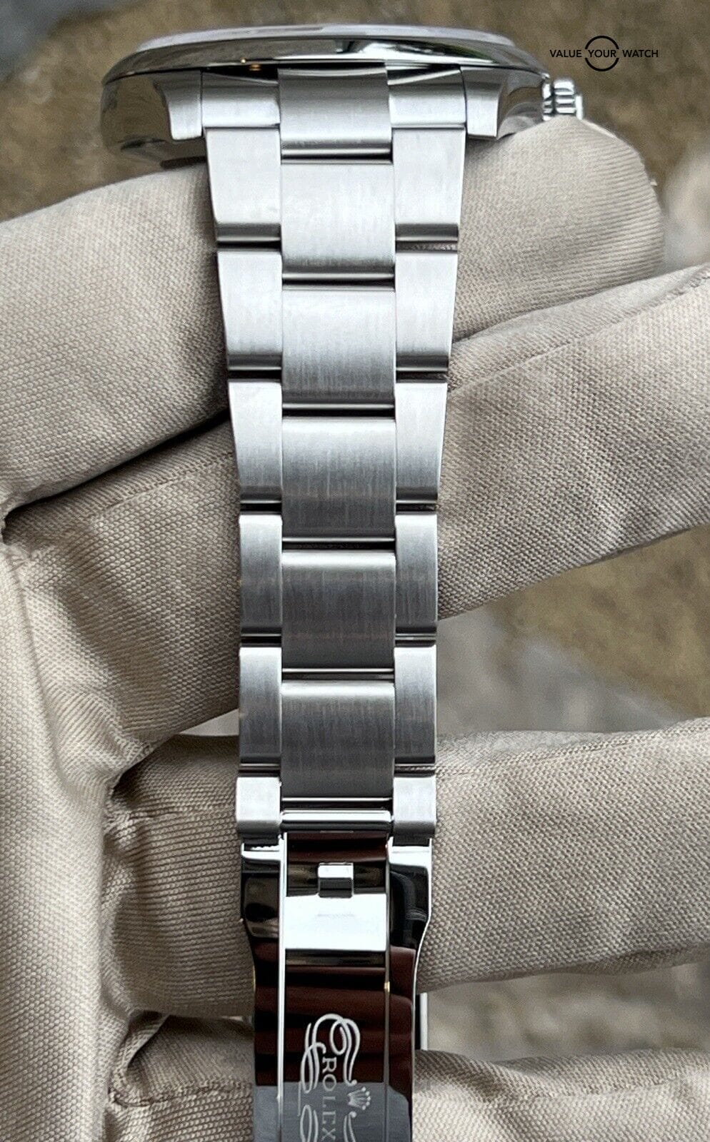 2024 Unworn Rolex Oyster Perpetual 124300 Green Dial Box And Papers - Image 6