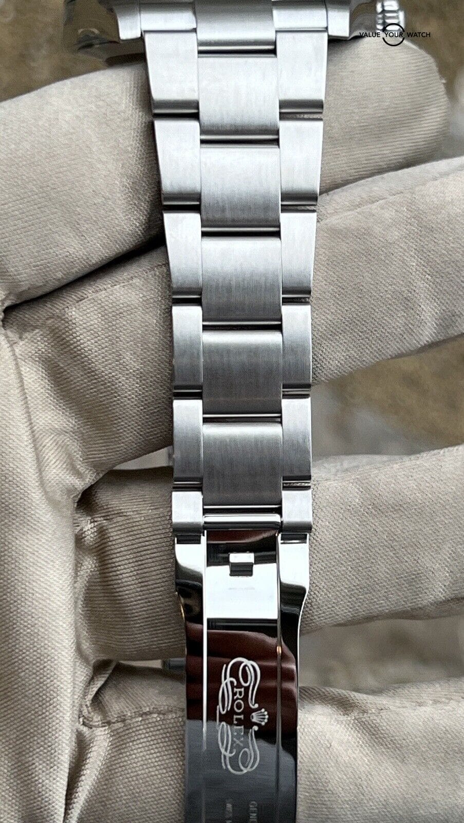 2024 Unworn Rolex Oyster Perpetual 124300 Green Dial Box And Papers - Image 4