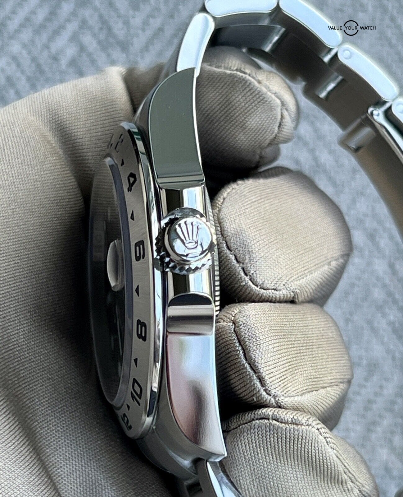 Rolex Explorer 216570 Oyster Bracelet Complete Set Mint Condition - Image 6
