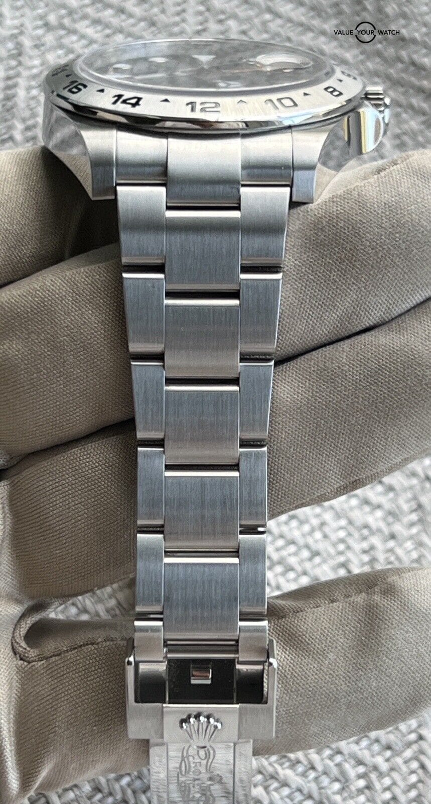 Rolex Explorer 216570 Oyster Bracelet Complete Set Mint Condition - Image 3