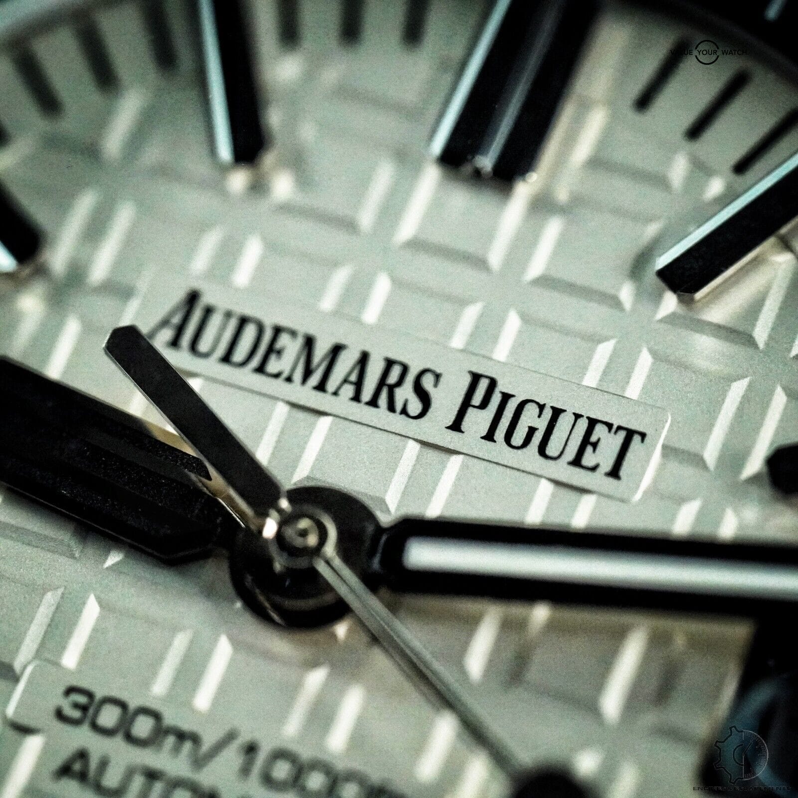 Audemars Piguet Royal Oak Offshore Diver White Dial 42mm - 15710ST.OO.A002CA.02 - Image 6