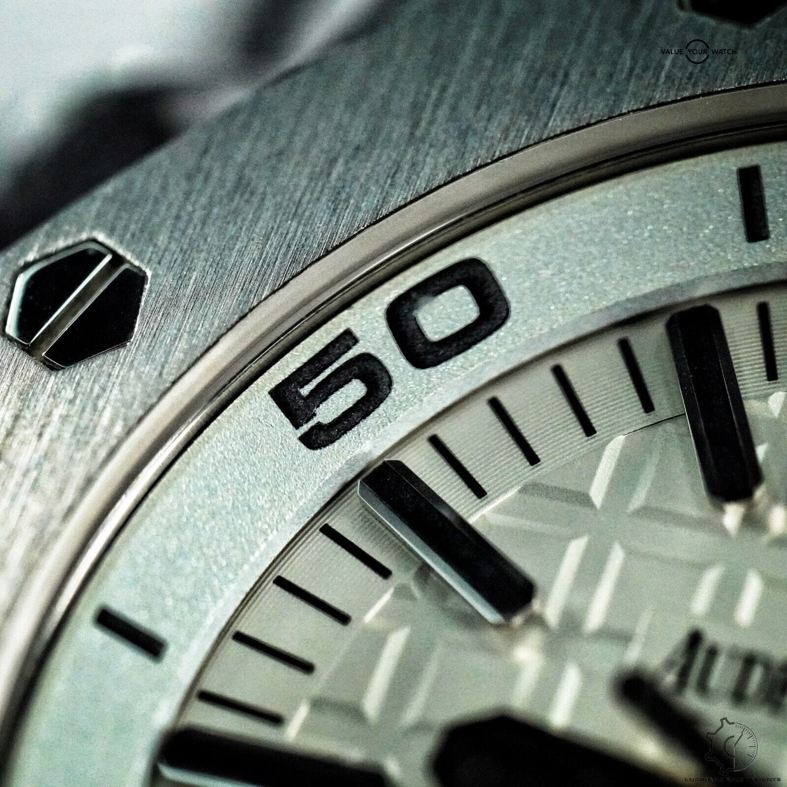 Audemars Piguet Royal Oak Offshore Diver White Dial 42mm - 15710ST.OO.A002CA.02 - Image 13