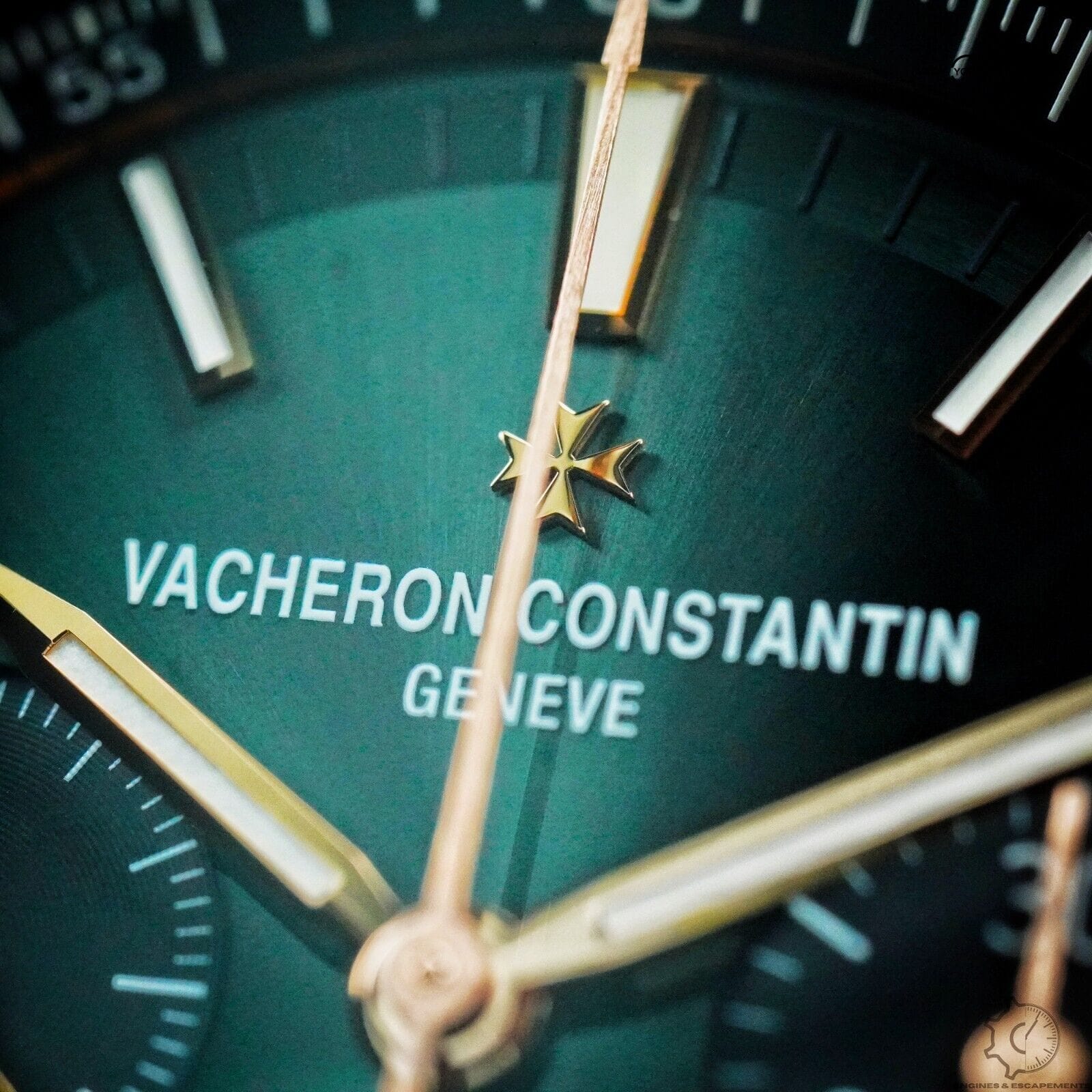 Vacheron Constantin Overseas Rose Gold Green Dial UNWORN - 5520V/210R-B966 - Image 16
