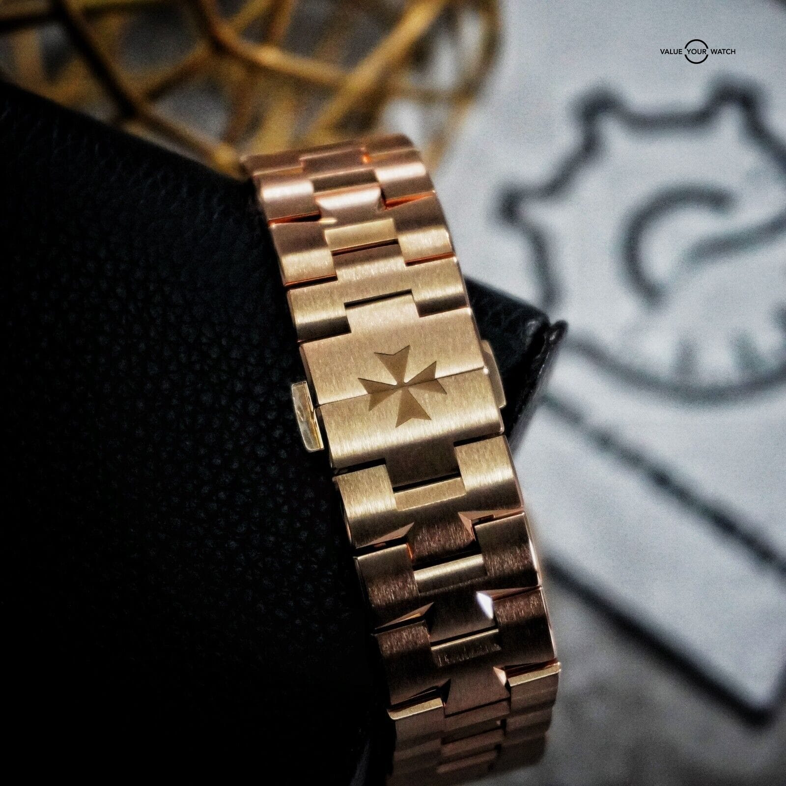 Vacheron Constantin Overseas Rose Gold Green Dial UNWORN - 5520V/210R-B966 - Image 10