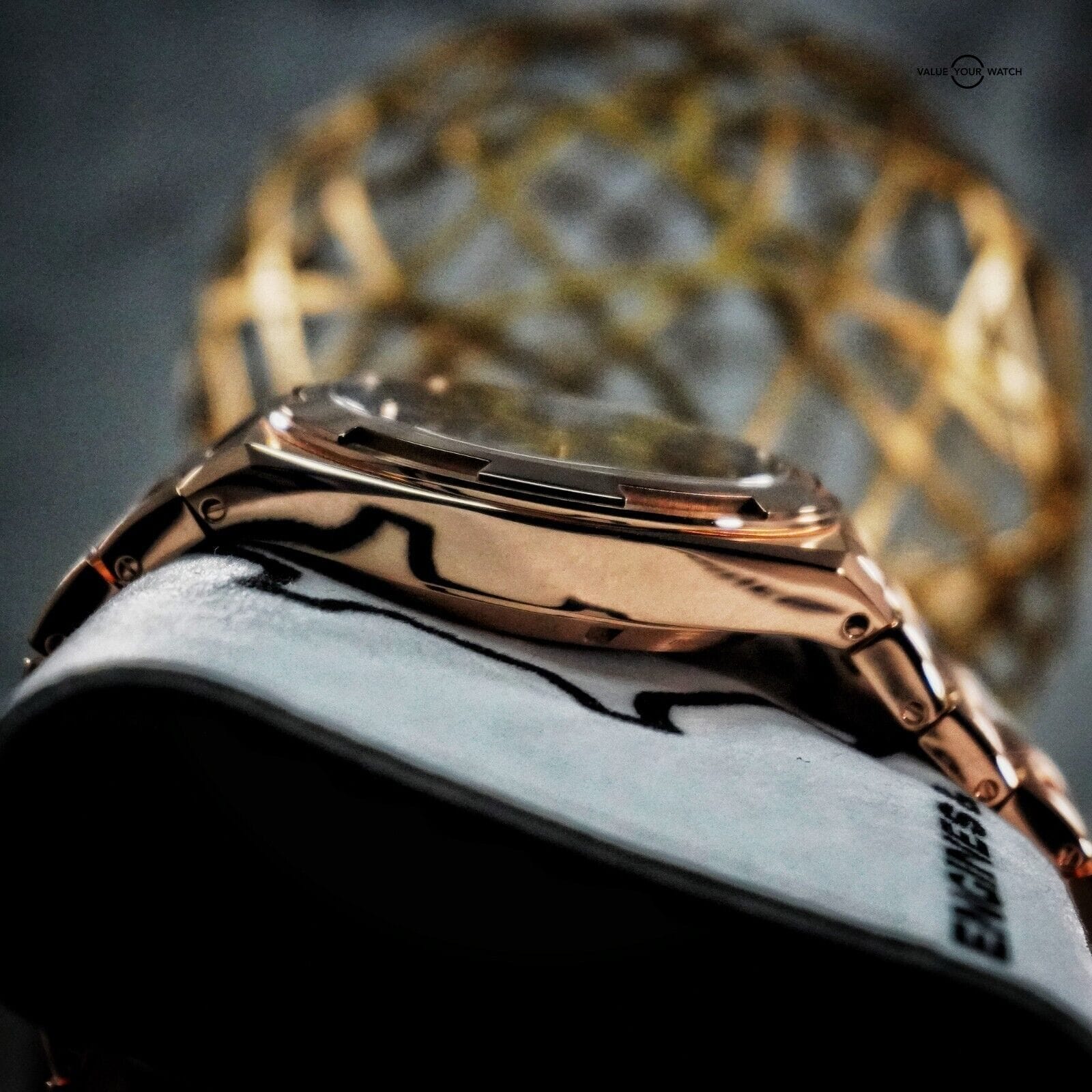 Vacheron Constantin Overseas Rose Gold Green Dial UNWORN - 5520V/210R-B966 - Image 9