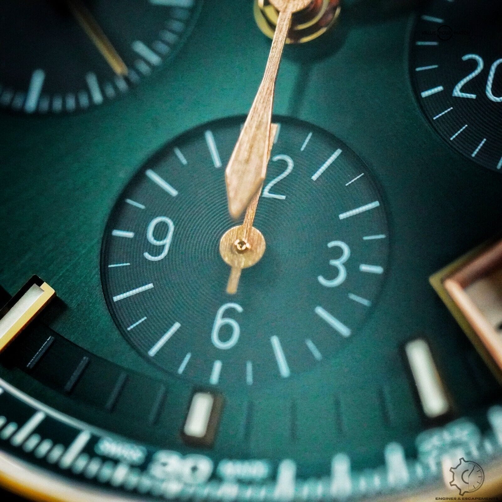 Vacheron Constantin Overseas Rose Gold Green Dial UNWORN - 5520V/210R-B966 - Image 17