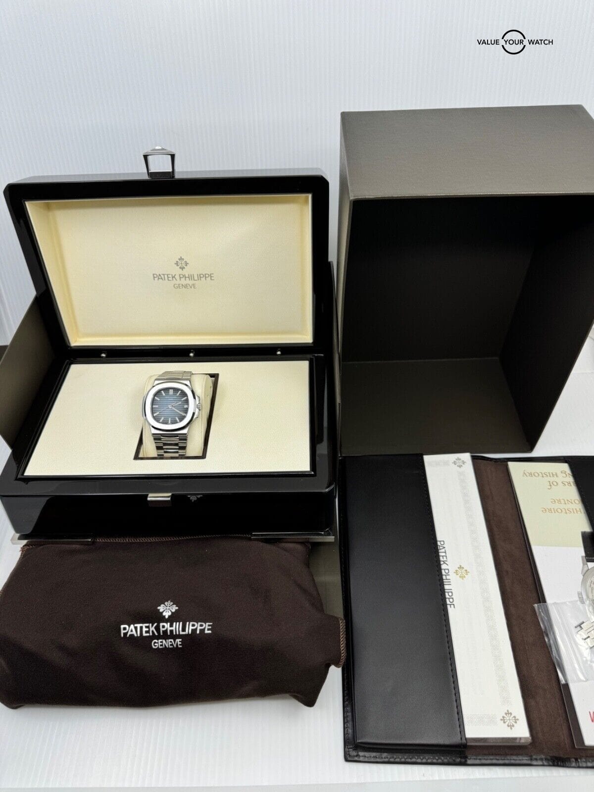 2018 Box Papers Blue Dial PATEK PHILIPPE Nautilus 5711/1A-010 40mm in Steel - Image 2