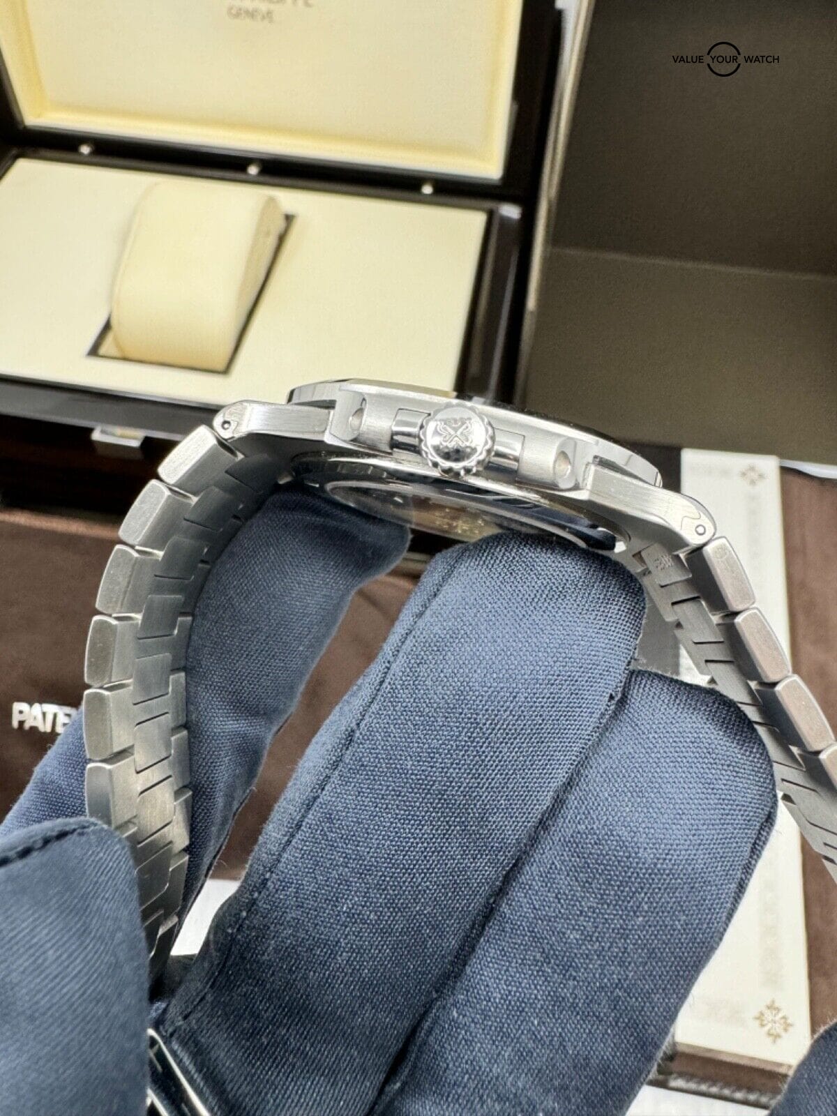 2018 Box Papers Blue Dial PATEK PHILIPPE Nautilus 5711/1A-010 40mm in Steel - Image 9