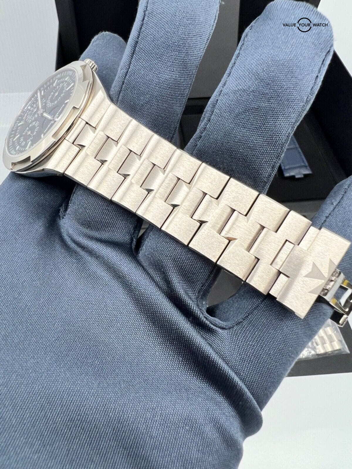 2021 Vacheron Constantin Overseas Perpetual Calendar White Gold Blue Dial 4300V - Image 6