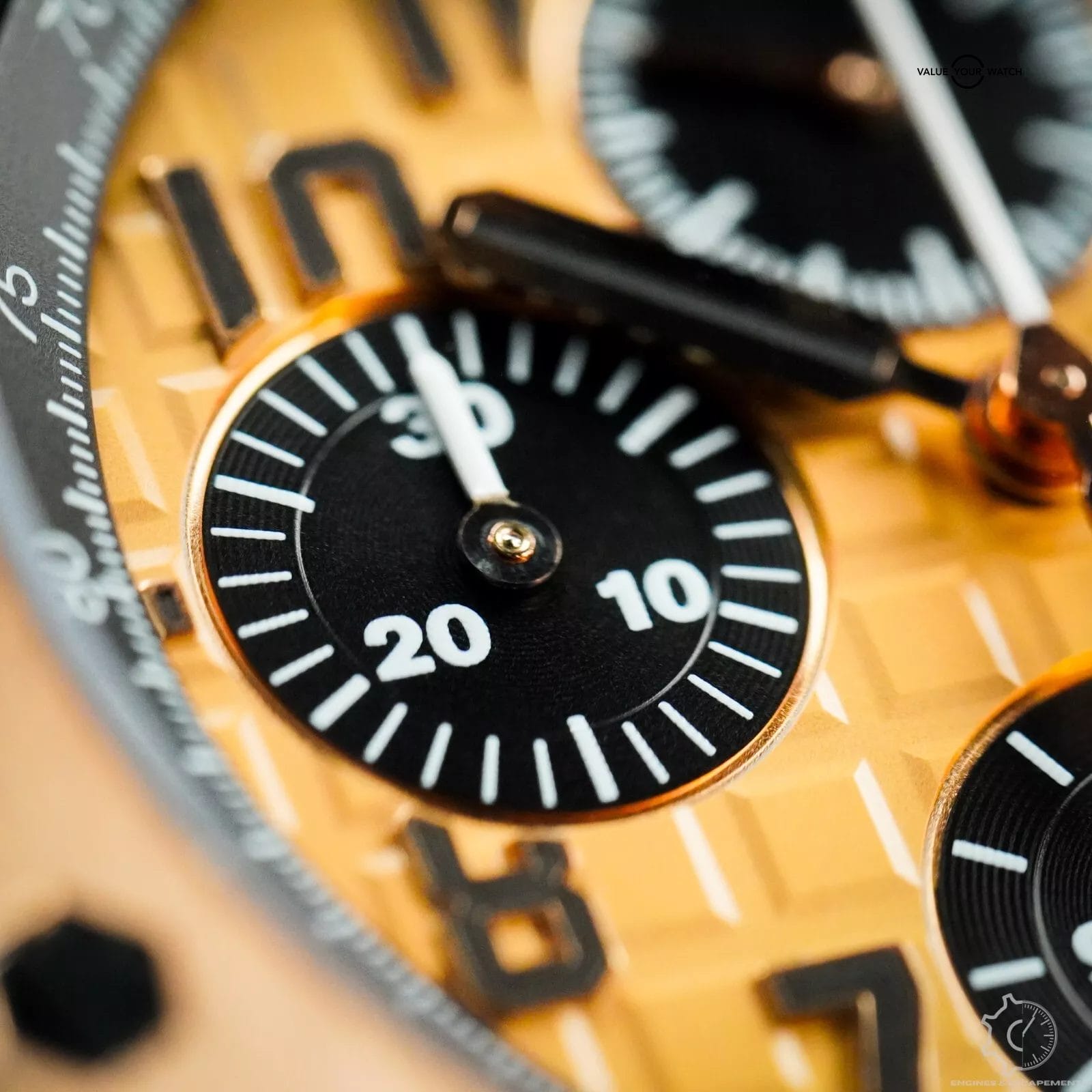 Audemars Piguet Royal Oak Offshore “Half Brick” Salmon Dial 42mm 26470OR.OO.A002 - Image 9