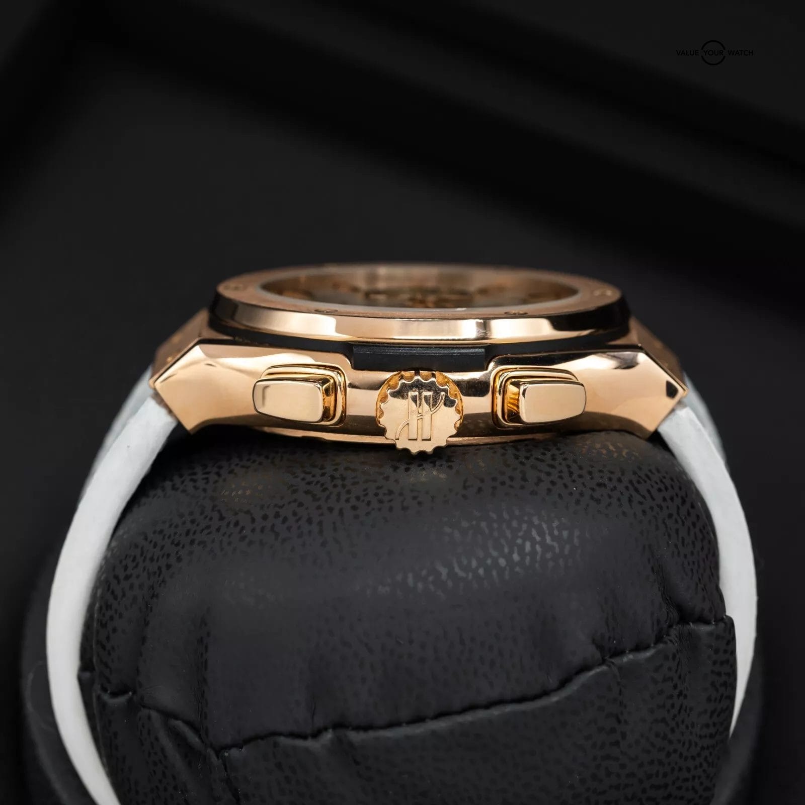 Hublot Classic Fusion White/Opaline in rose gold, 45mm full set w extra strap! - Image 9