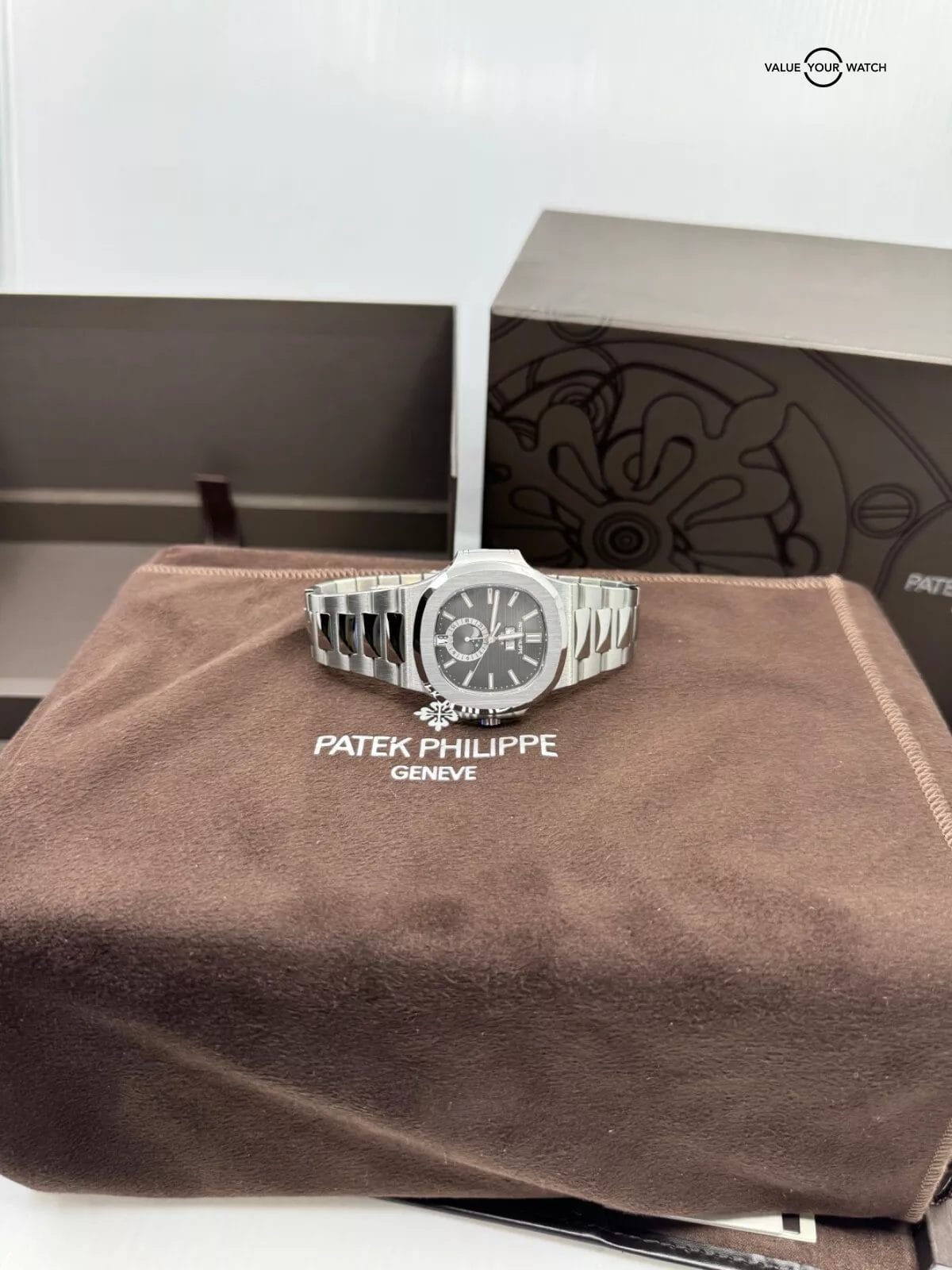 2018 MINT Box Papers Patek Philippe Nautilus Black Dial Steel Annual Calendar - Image 4