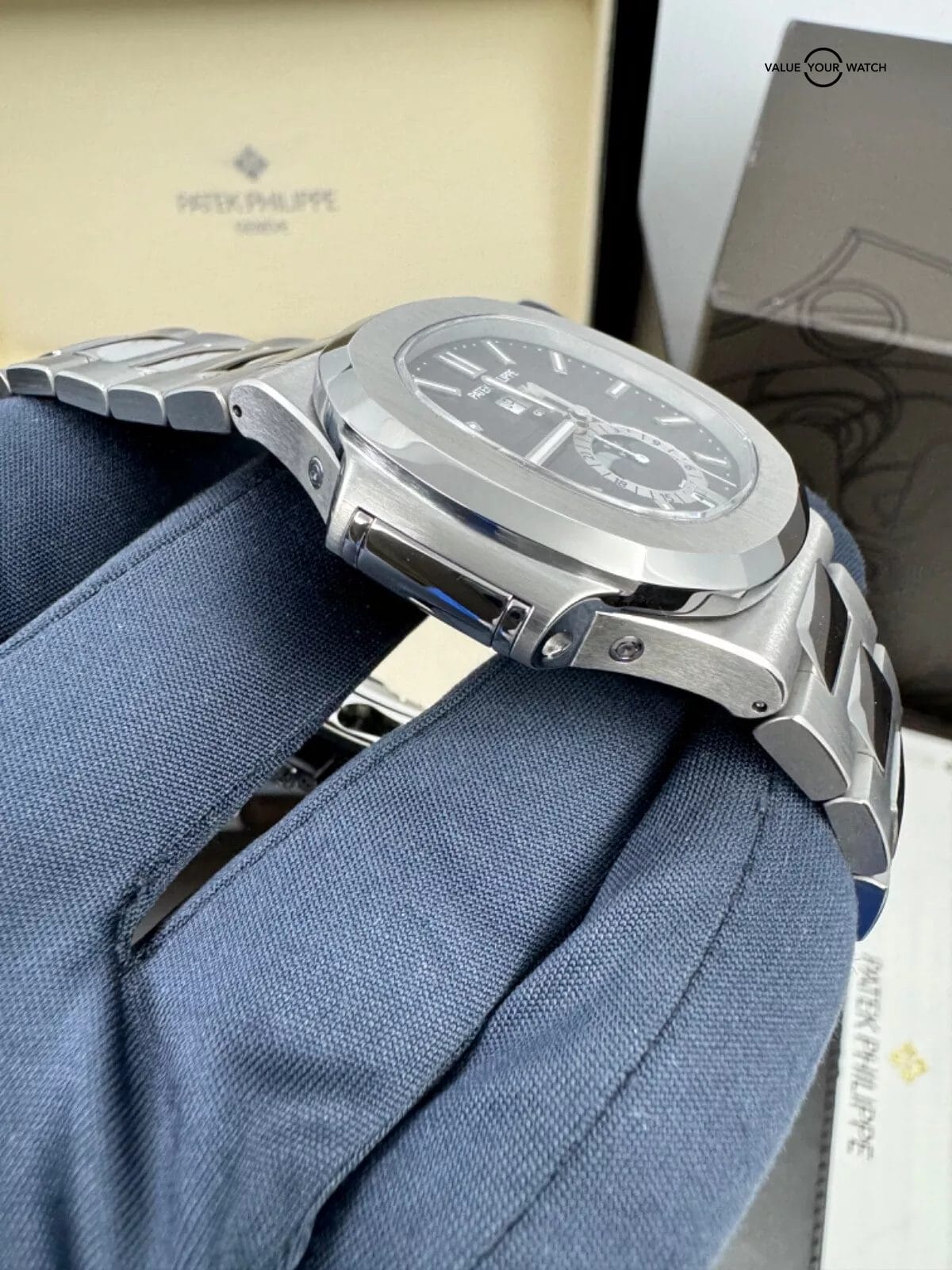 2018 MINT Box Papers Patek Philippe Nautilus Black Dial Steel Annual Calendar - Image 7