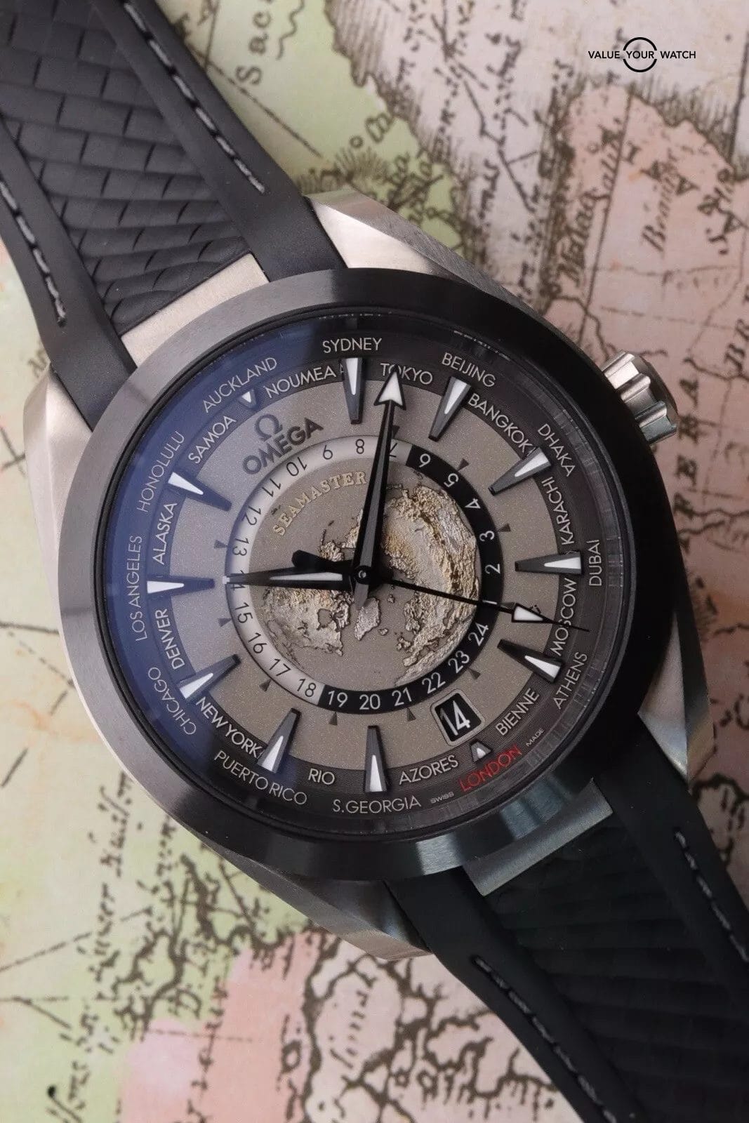 OMEGA Seamaster Aqua Terra World Timer GMT 220.92.43.22.99.001 TitaniumxCeramic