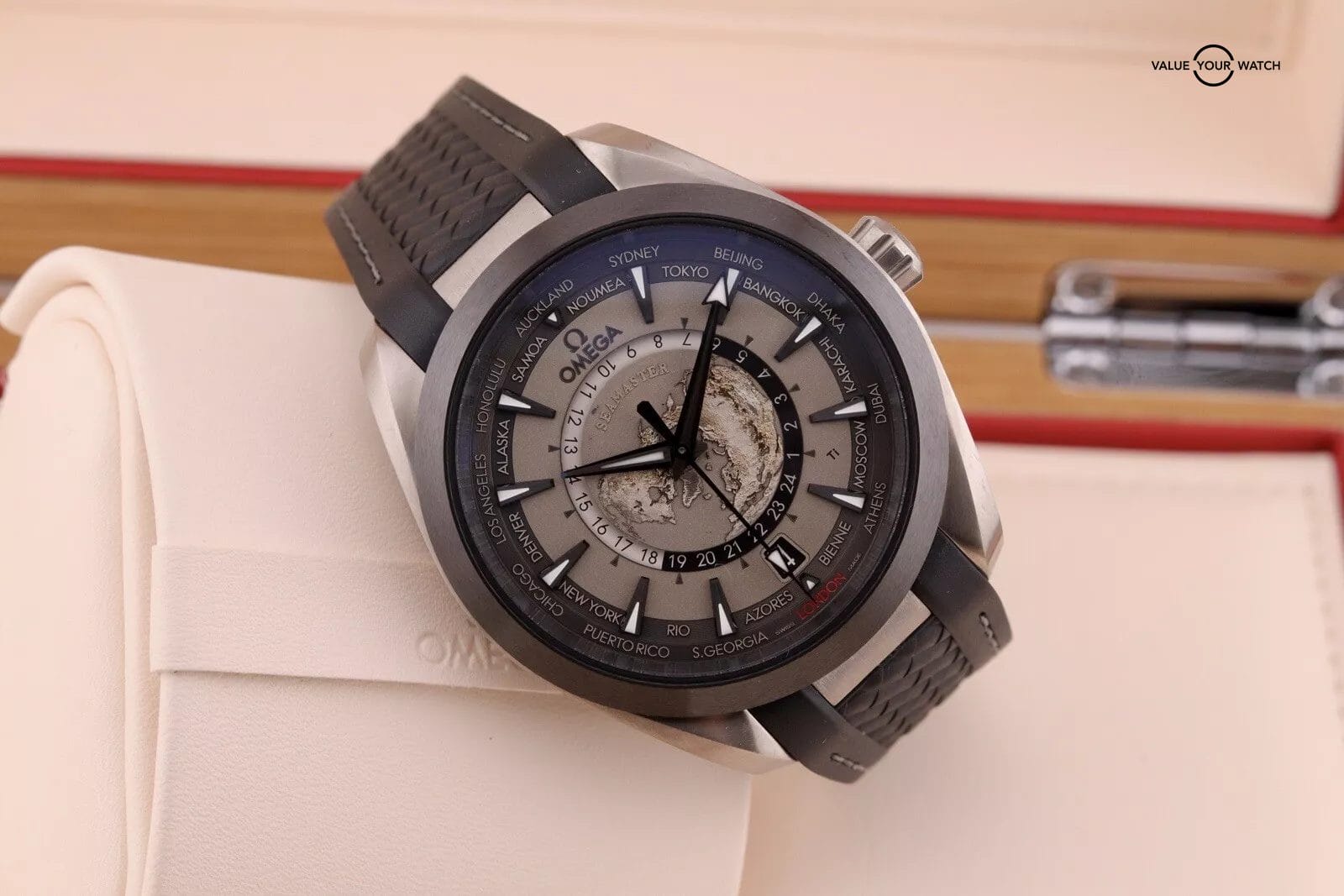 OMEGA Seamaster Aqua Terra World Timer GMT 220.92.43.22.99.001 TitaniumxCeramic - Image 5