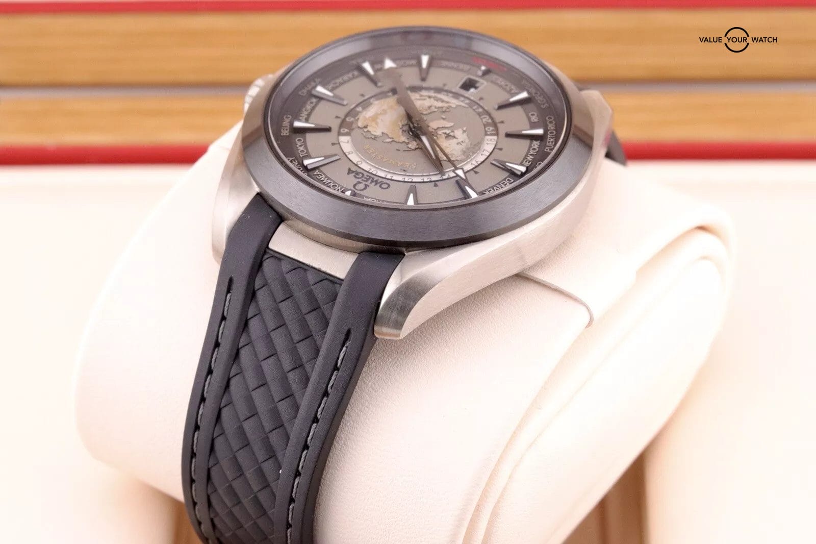 OMEGA Seamaster Aqua Terra World Timer GMT 220.92.43.22.99.001 TitaniumxCeramic - Image 6