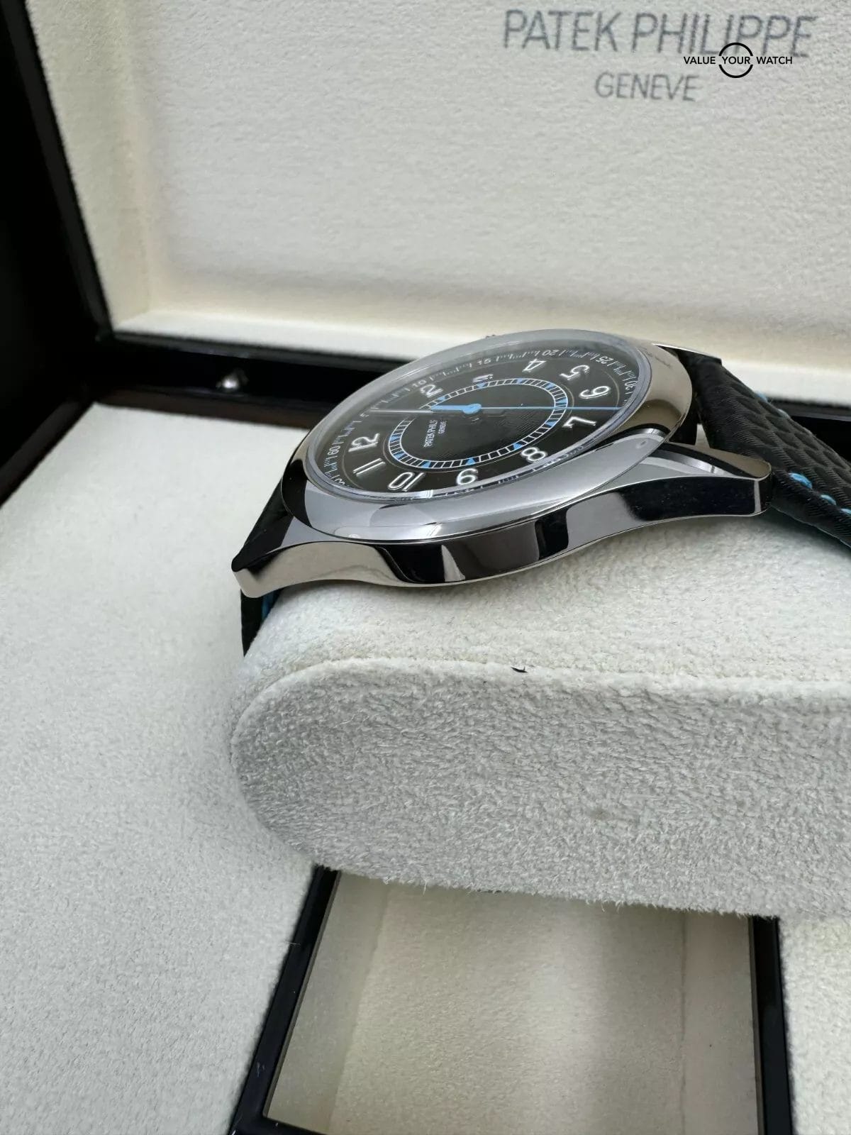 May 2024 Patek Philippe Calatrava 6007G-011 White Gold Blue Accents Carbon Dial - Image 7