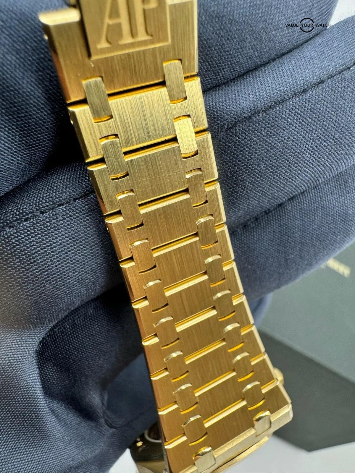 2023 MINT B+P Smoke Fume Dial Audemars Piguet Royal Oak Extra Thin Jumbo 39mm - Image 4