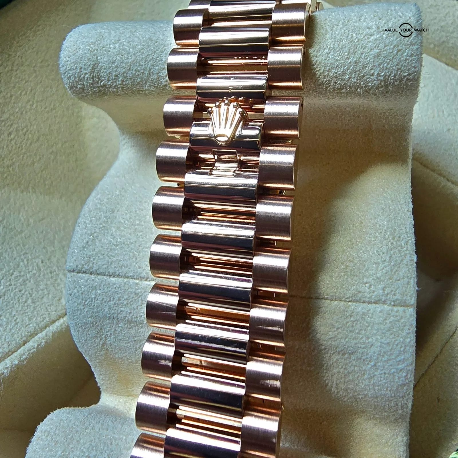 Rolex Day-Date 40mm Olive Dial in Rose Gold 228235 President DD40 Full set! - Image 3