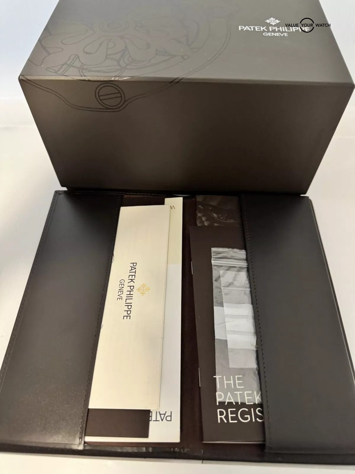 2023 PP Service 2015 Patek Philippe White Piano Dial Nautilus Steel Box Papers - Image 6