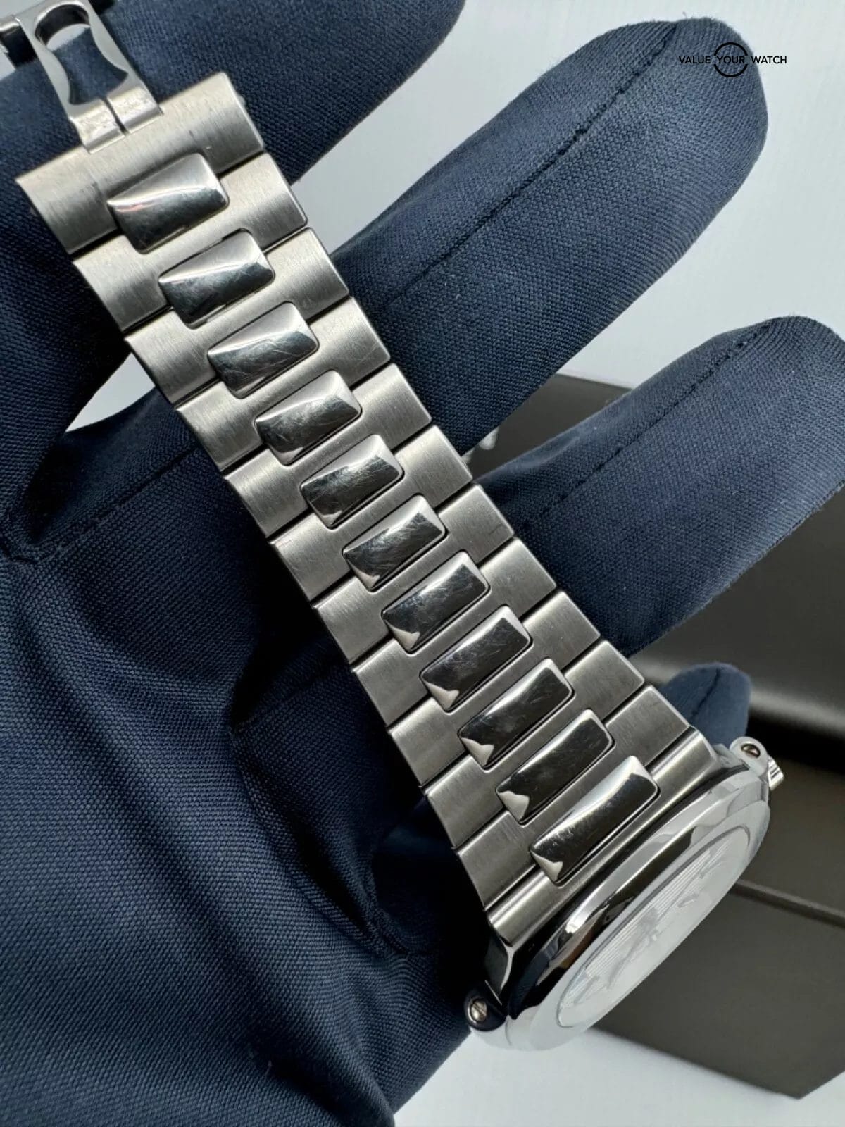 2023 PP Service 2015 Patek Philippe White Piano Dial Nautilus Steel Box Papers - Image 10