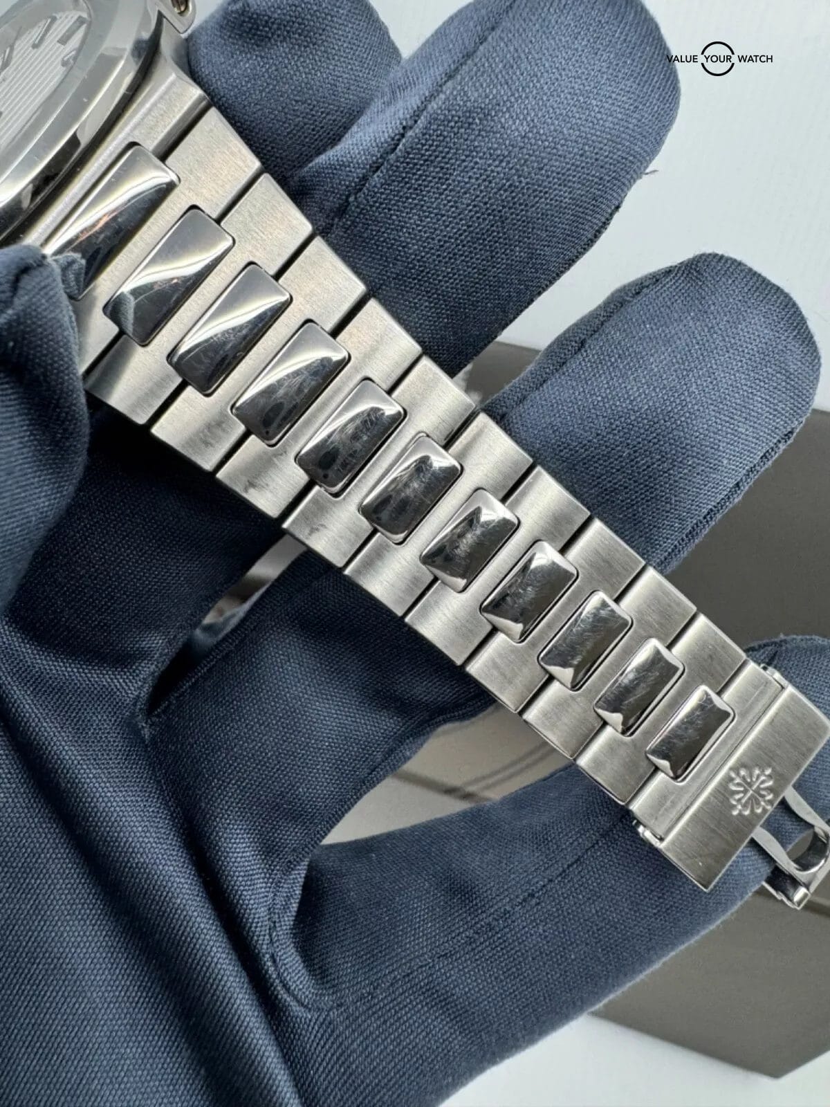 2023 PP Service 2015 Patek Philippe White Piano Dial Nautilus