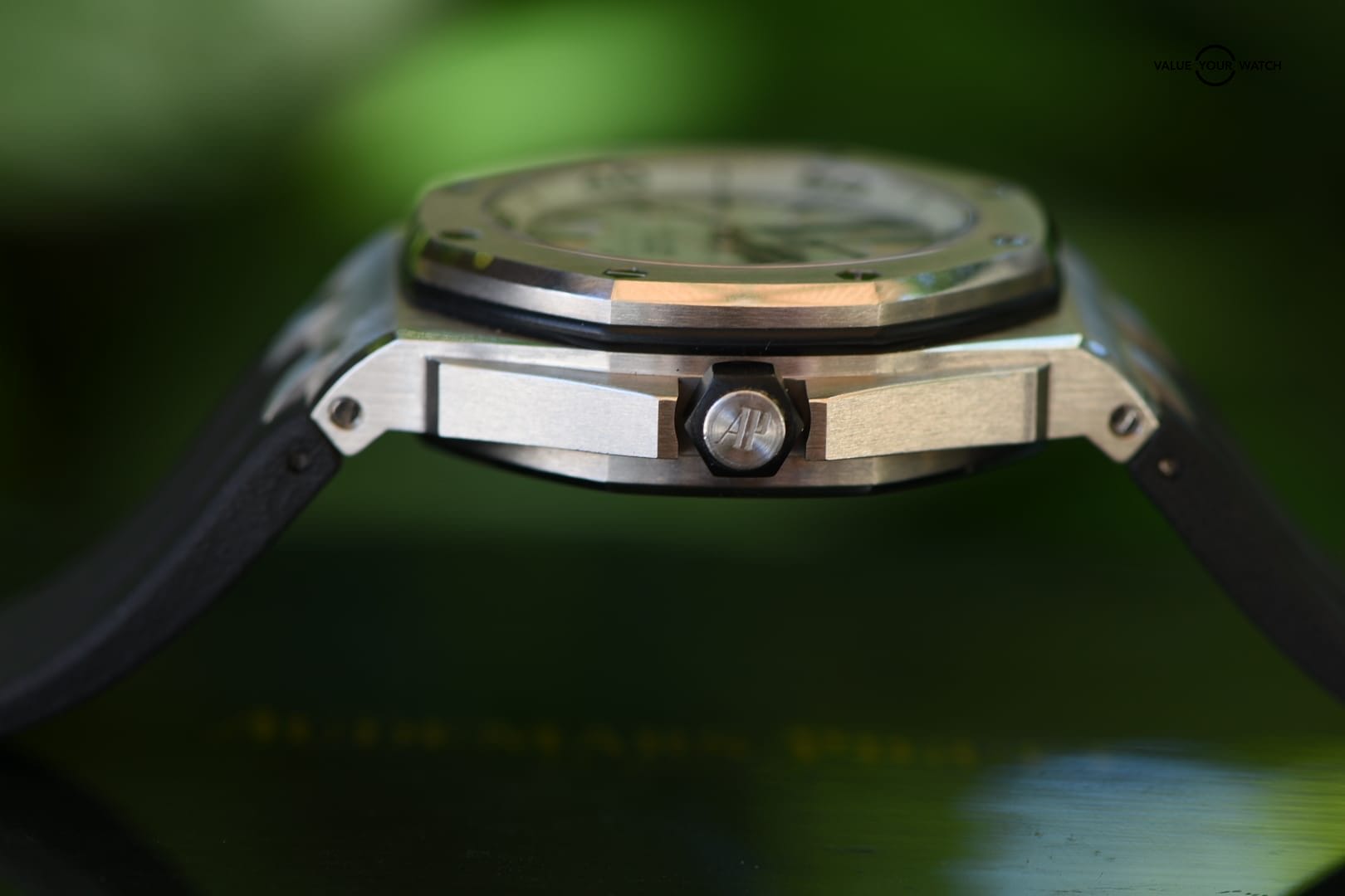 Audemars Piguet Royal Oak Offshore Diver White Dial 42mm - 15710ST.OO.A002CA.02 - Image 7