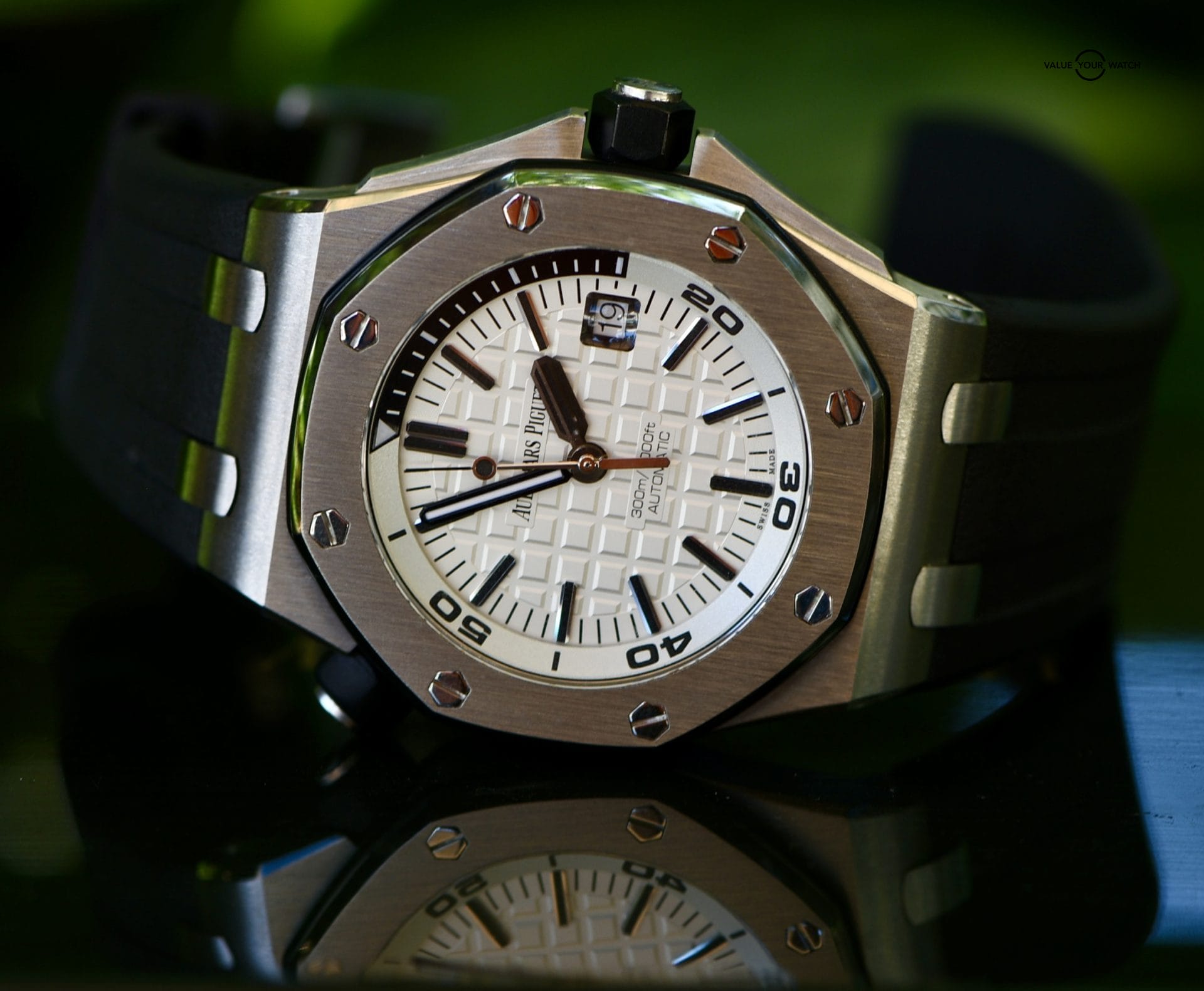 Audemars Piguet Royal Oak Offshore Diver White Dial 42mm - 15710ST.OO.A002CA.02
