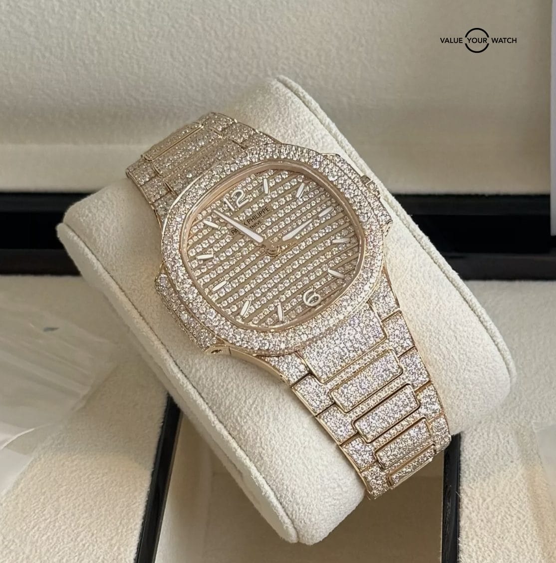2024 Patek Philippe Nautilus Paved Factory Diamond Rose Gold 35mm 7118/1450R-001 - Image 9