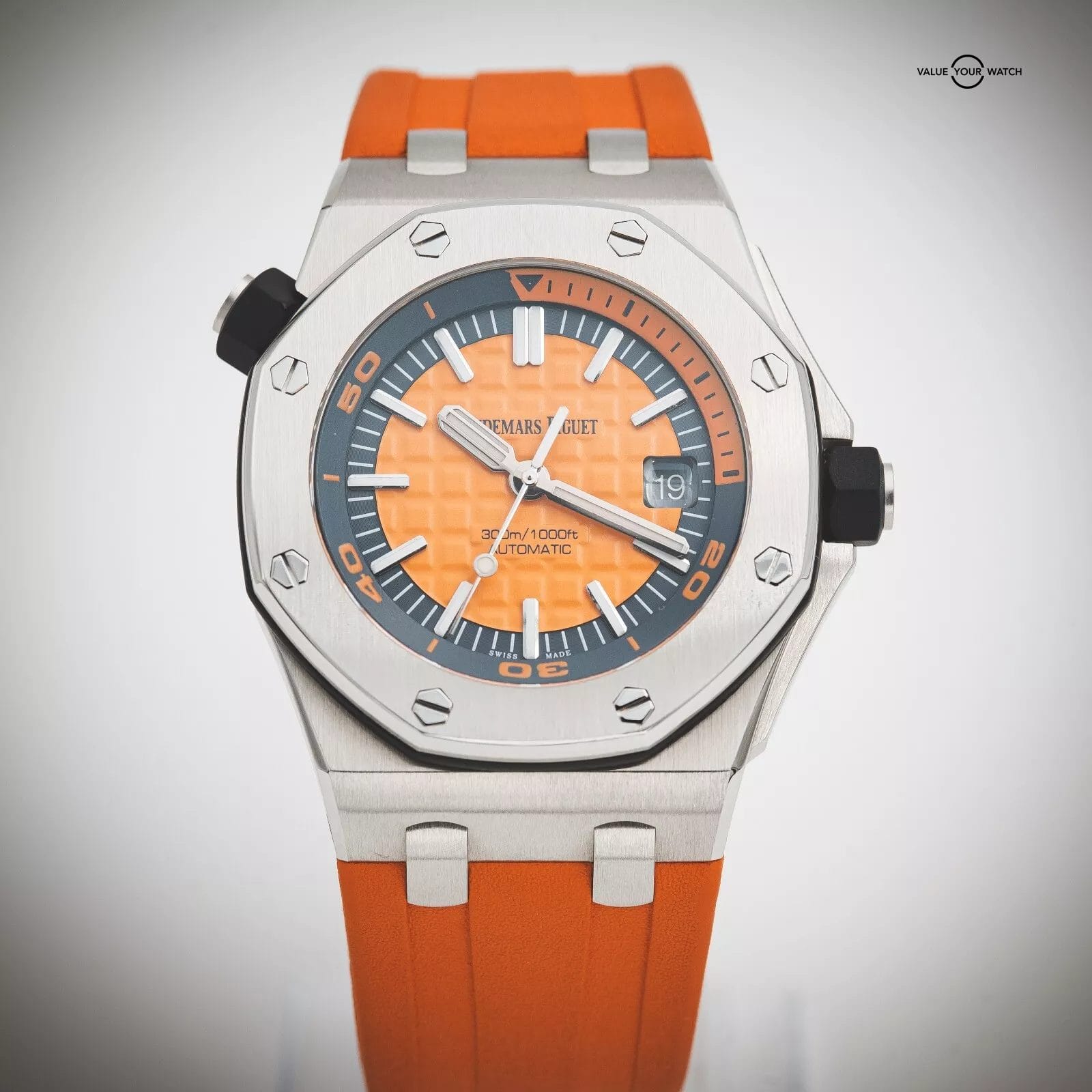 Audemars Piguet Royal Oak Offshore Diver Tangerine Orange 15710ST.OO.A070CA.01 - Image 11
