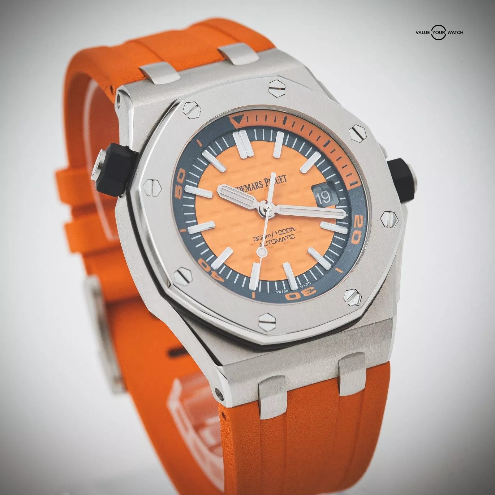 Audemars Piguet Royal Oak Offshore Diver Tangerine Orange 15710ST.OO.A070CA.01 - Image 13